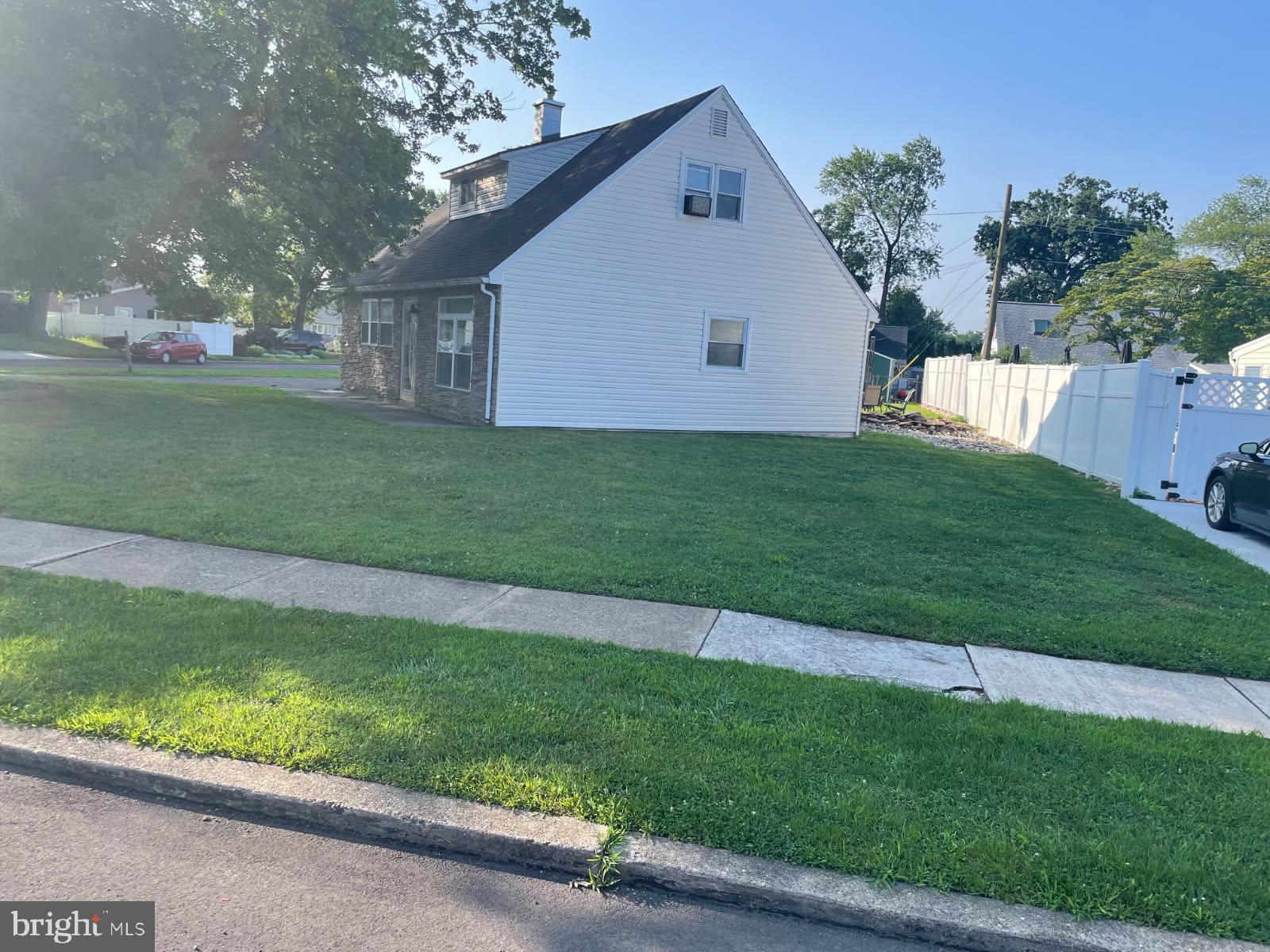 587 ARBOR ROAD