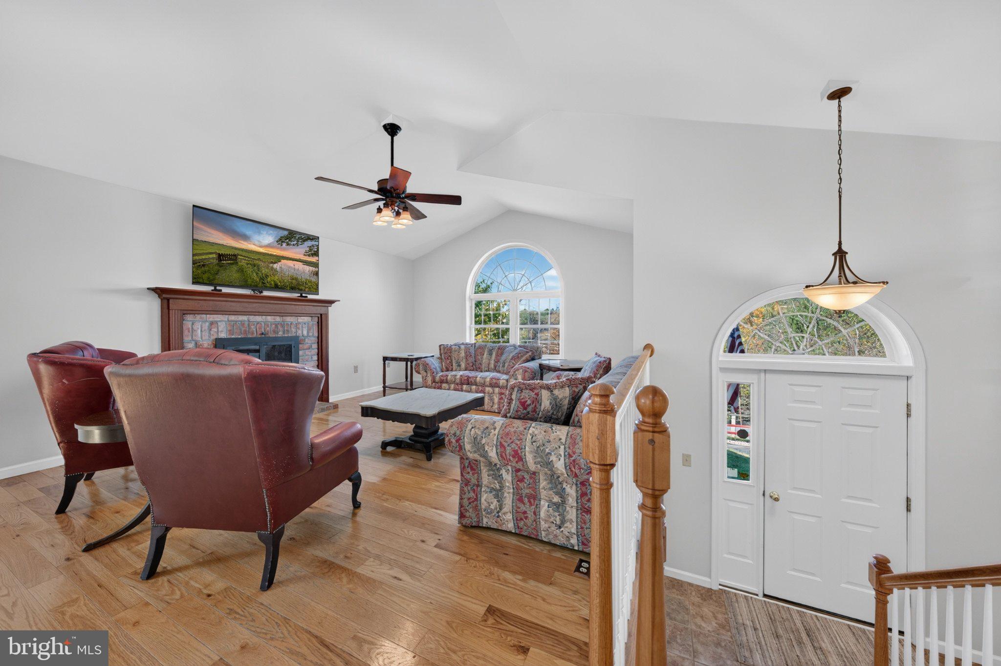 686 W WYNONAH DRIVE