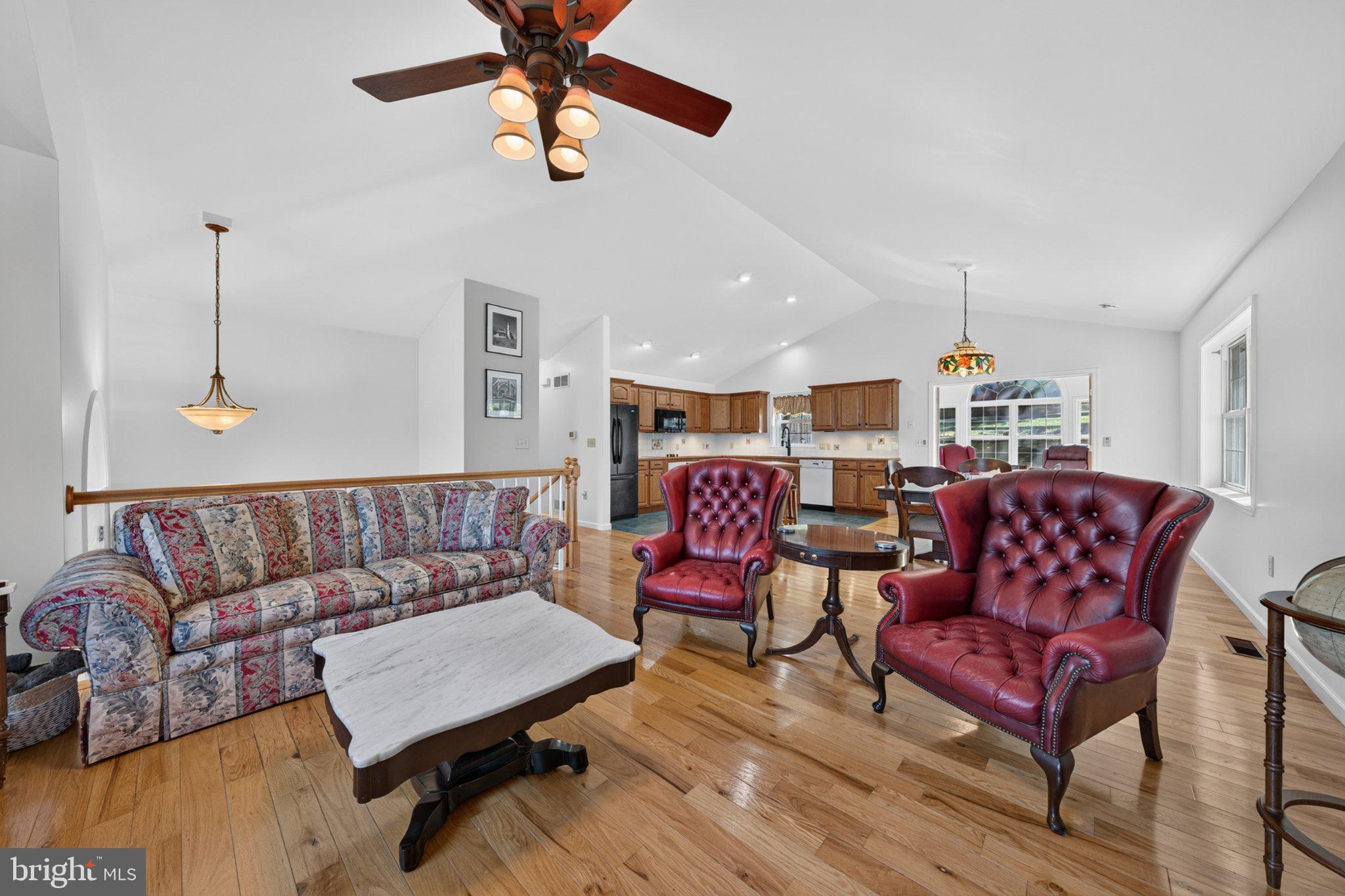 686 W WYNONAH DRIVE