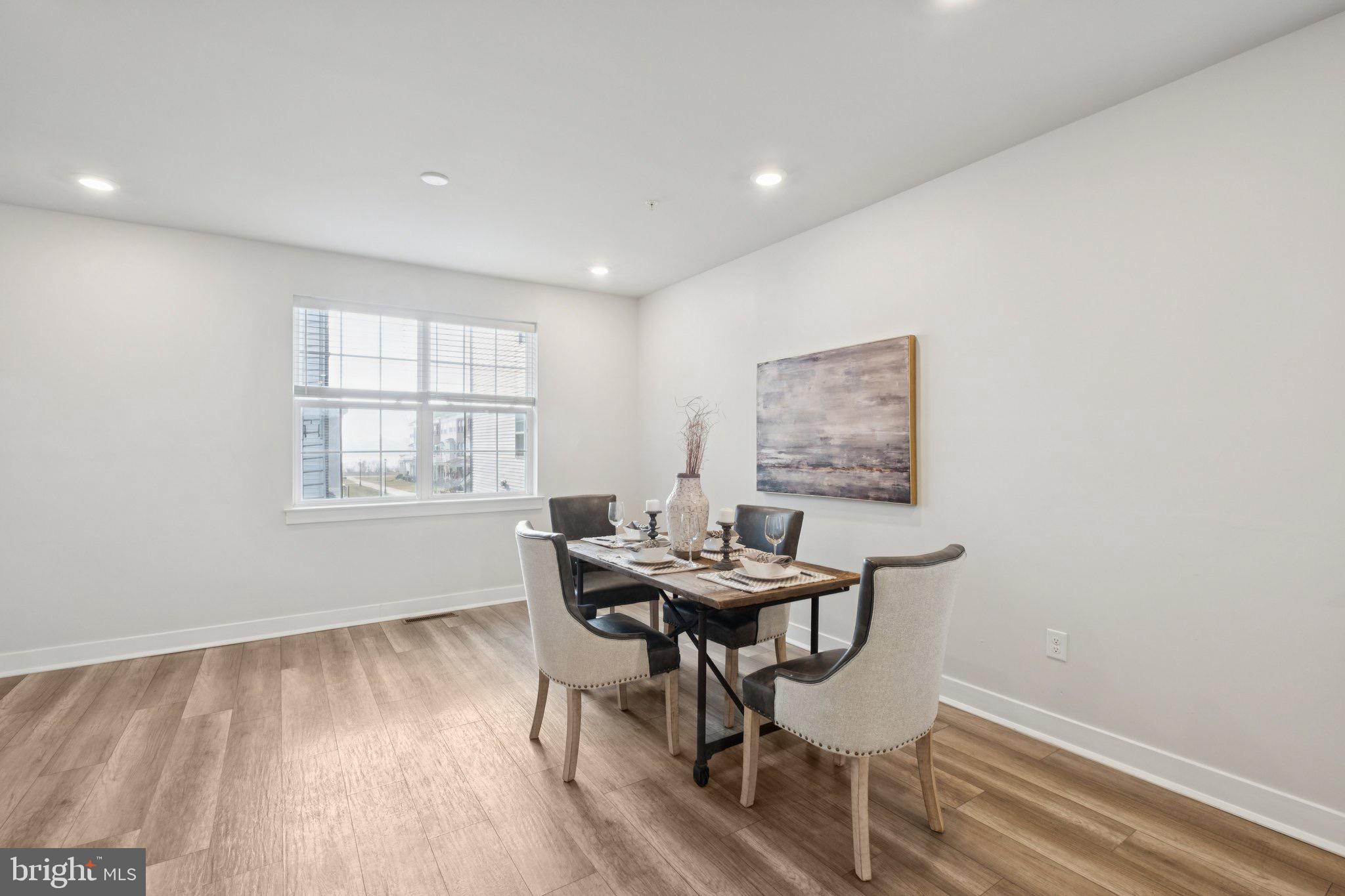 WATERSIDE - Residential