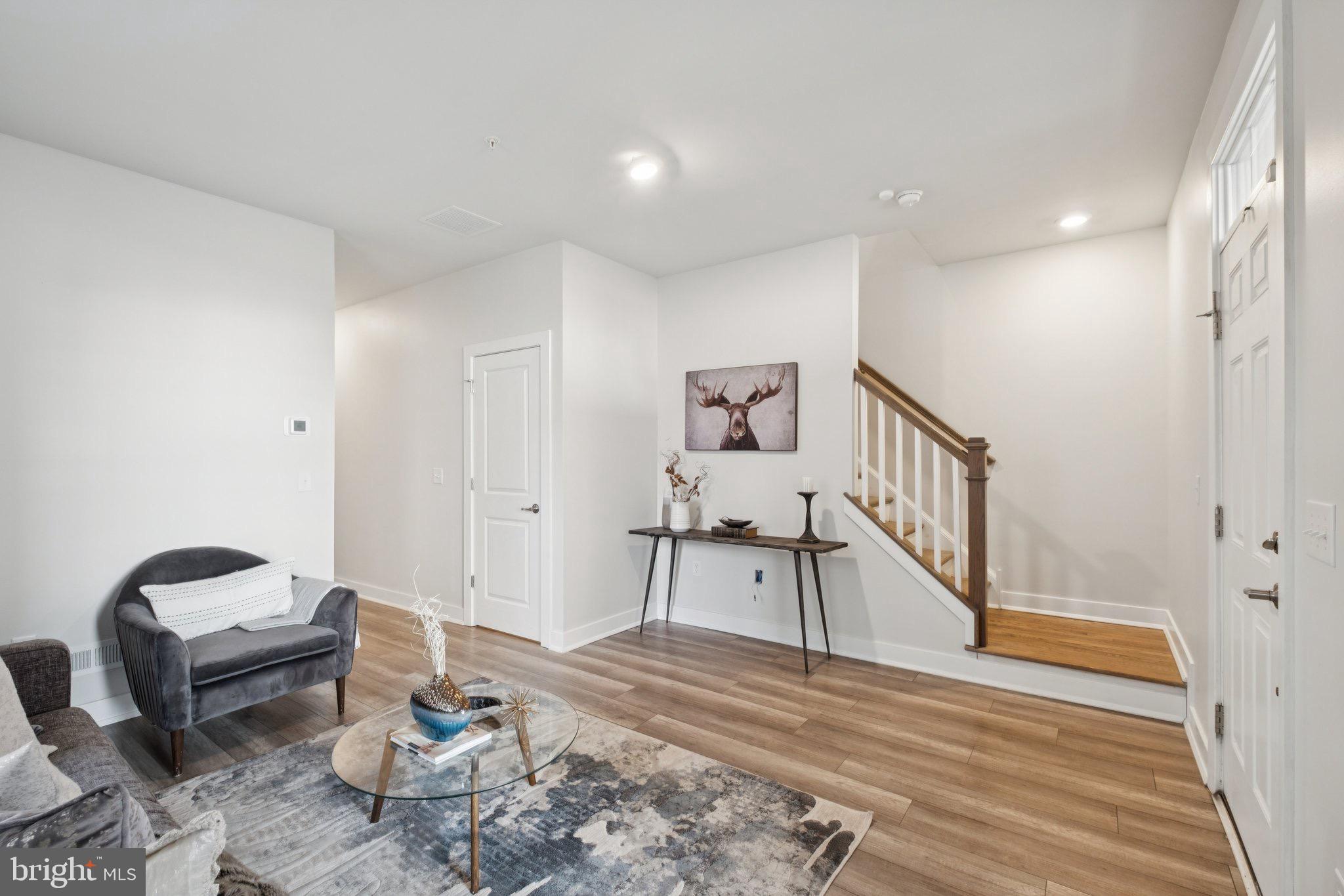 WATERSIDE - Residential