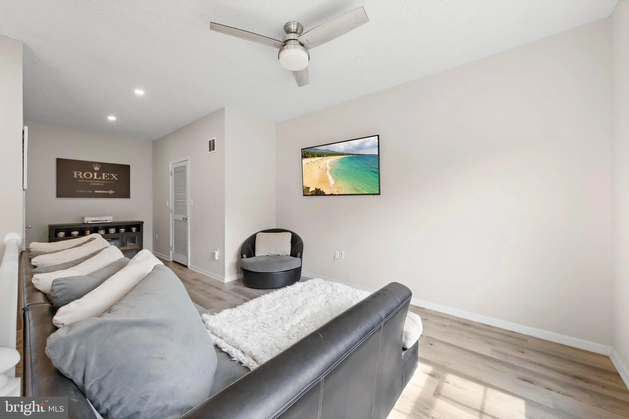 Howell, New Jersey 07731, United States, 2 Bedrooms Bedrooms, ,3 BathroomsBathrooms,Residential,Coming Soon,154193