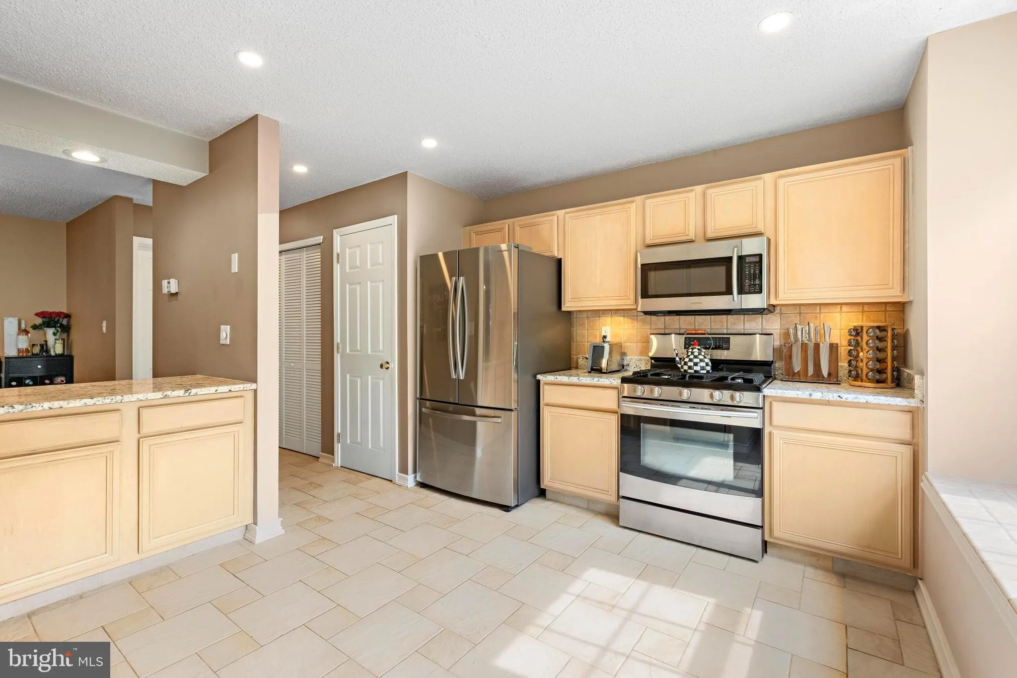 Howell, New Jersey 07731, United States, 2 Bedrooms Bedrooms, ,3 BathroomsBathrooms,Residential,Coming Soon,154193