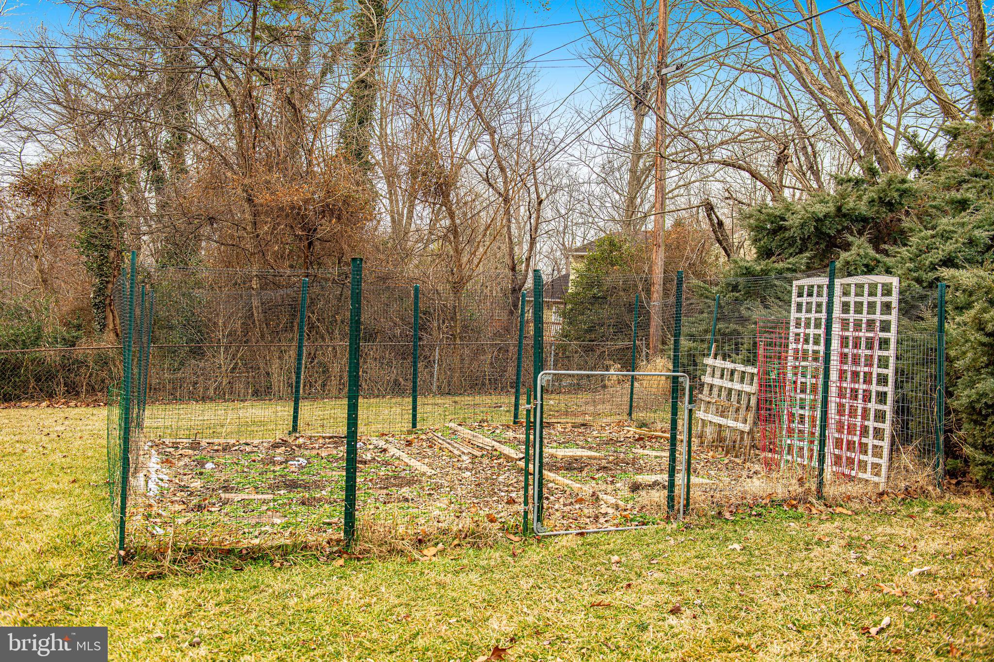 HAMMOND VILLAGE - Residential