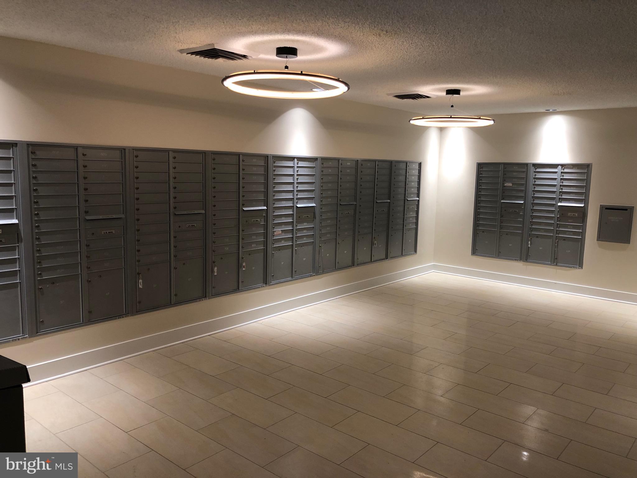 ALEXANDRIA KNOLLS - Residential