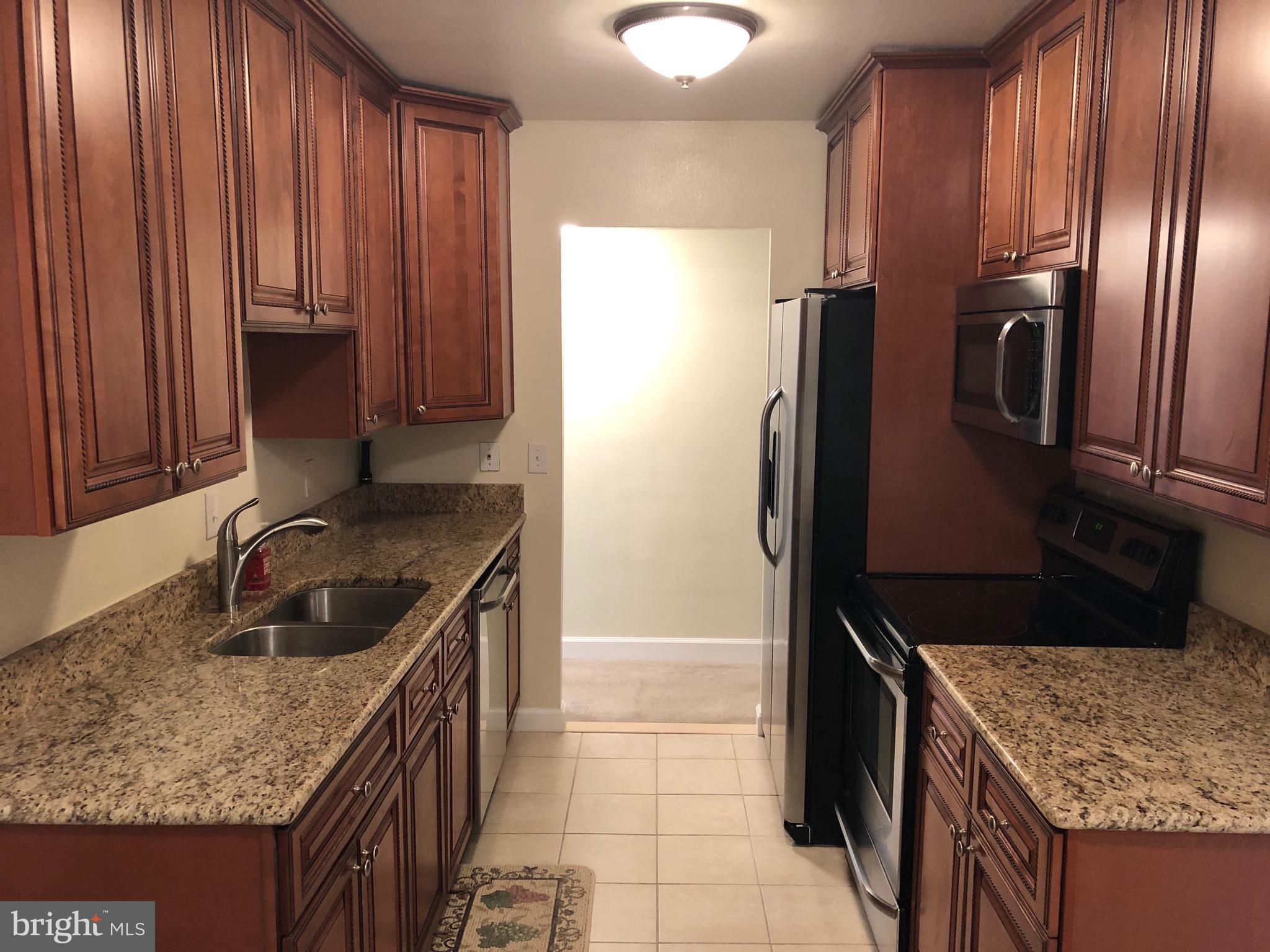 ALEXANDRIA KNOLLS - Residential