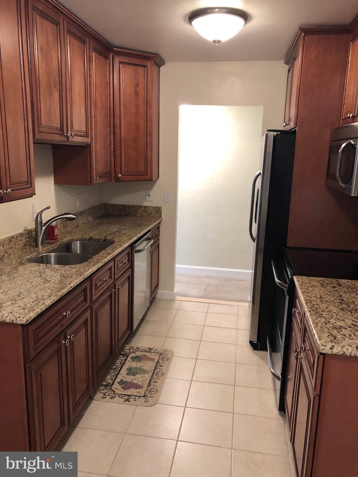 ALEXANDRIA KNOLLS - Residential