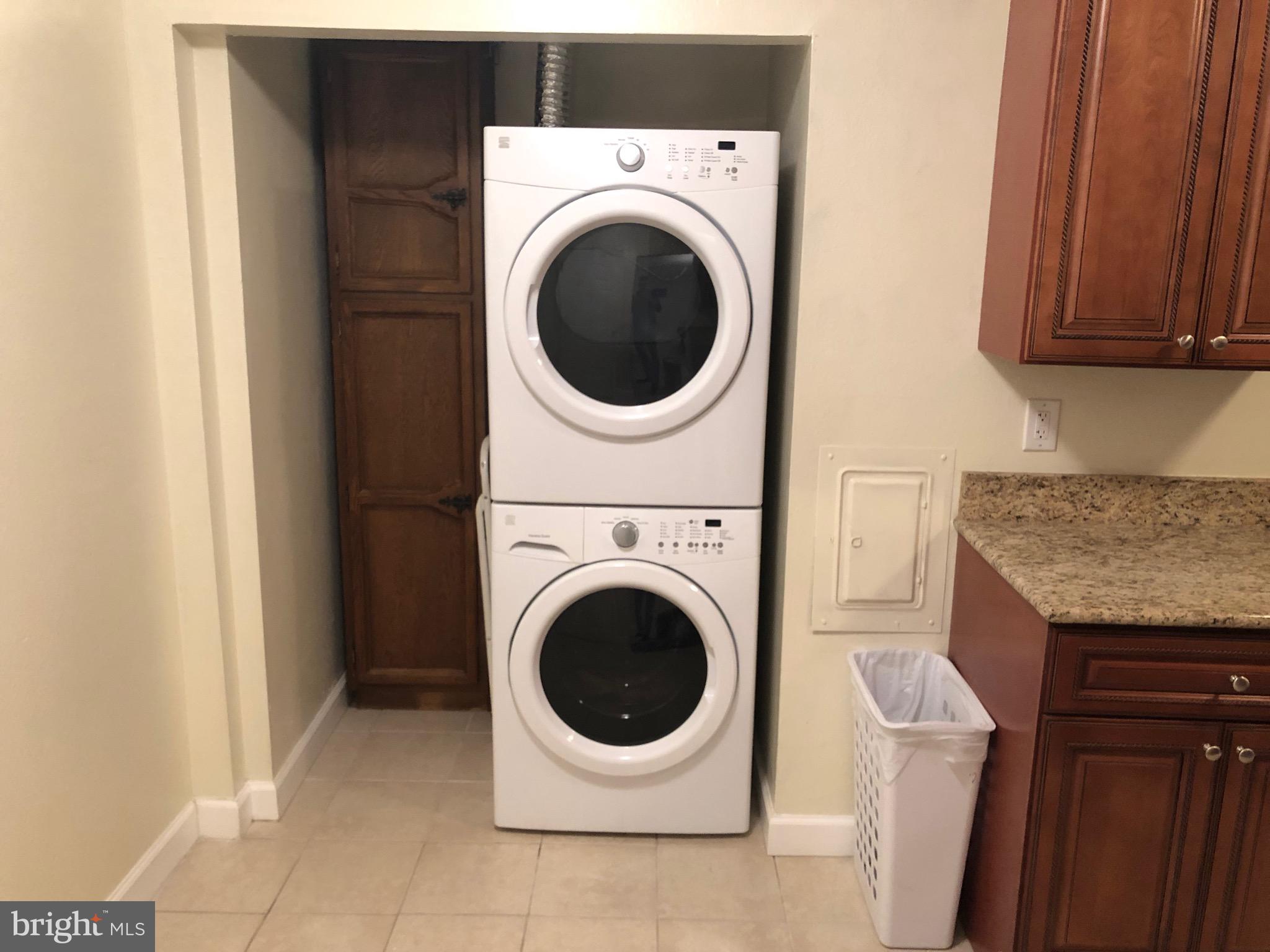 ALEXANDRIA KNOLLS - Residential