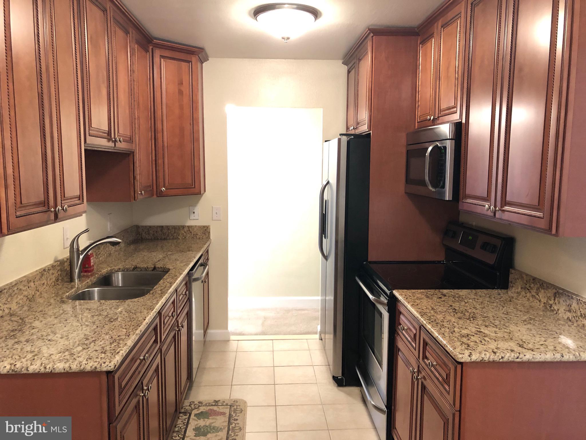 ALEXANDRIA KNOLLS - Residential