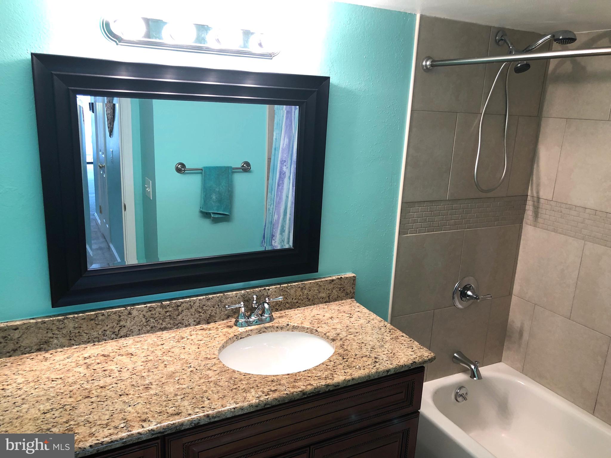 ALEXANDRIA KNOLLS - Residential