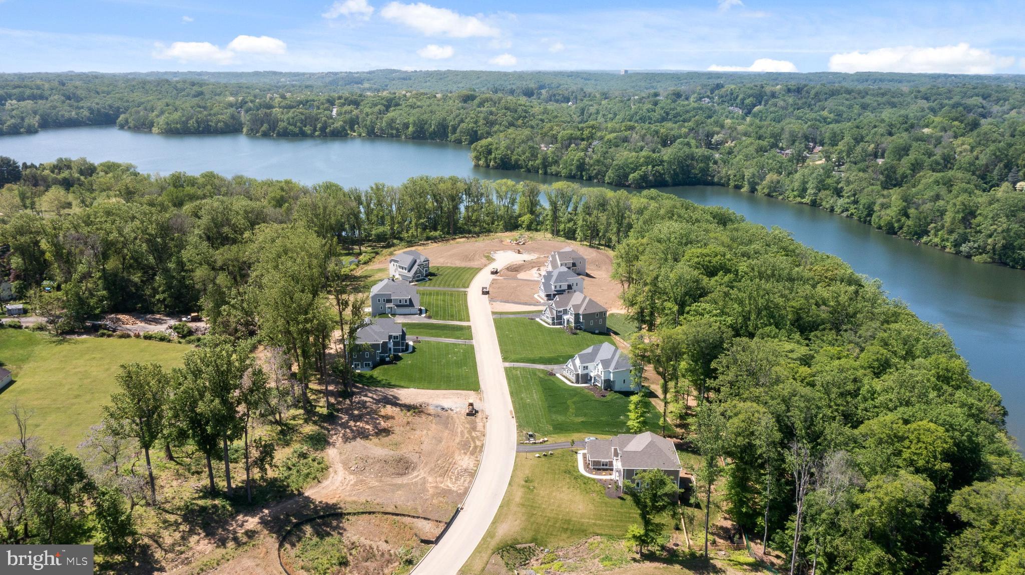 VILLAGE OF FOUR SEASONS - Residential