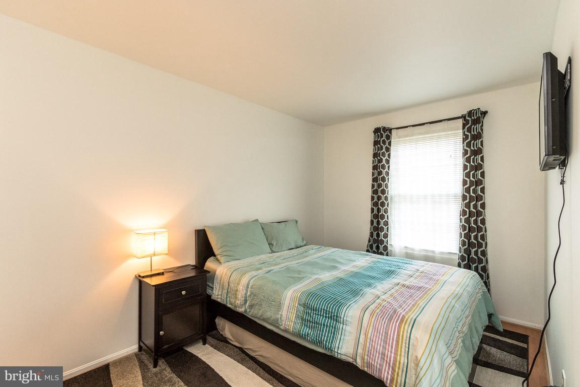 FOX CHAPEL AT TUDOR KNOLLS - Residential