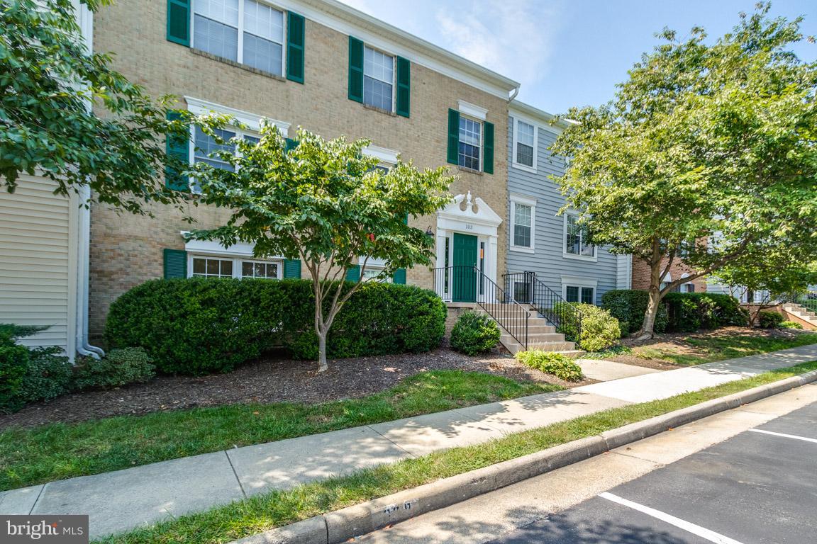FOX CHAPEL AT TUDOR KNOLLS - Residential