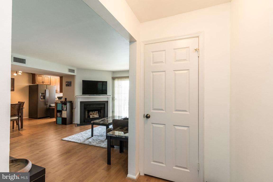 FOX CHAPEL AT TUDOR KNOLLS - Residential