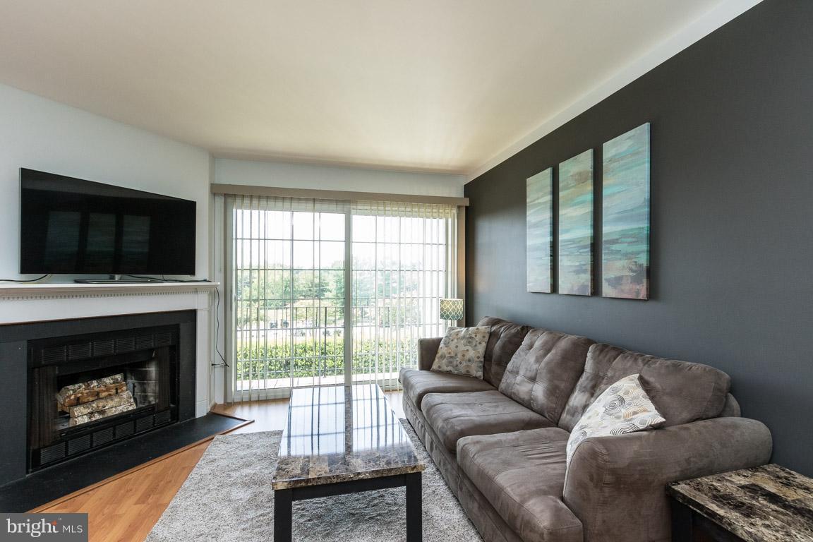 FOX CHAPEL AT TUDOR KNOLLS - Residential