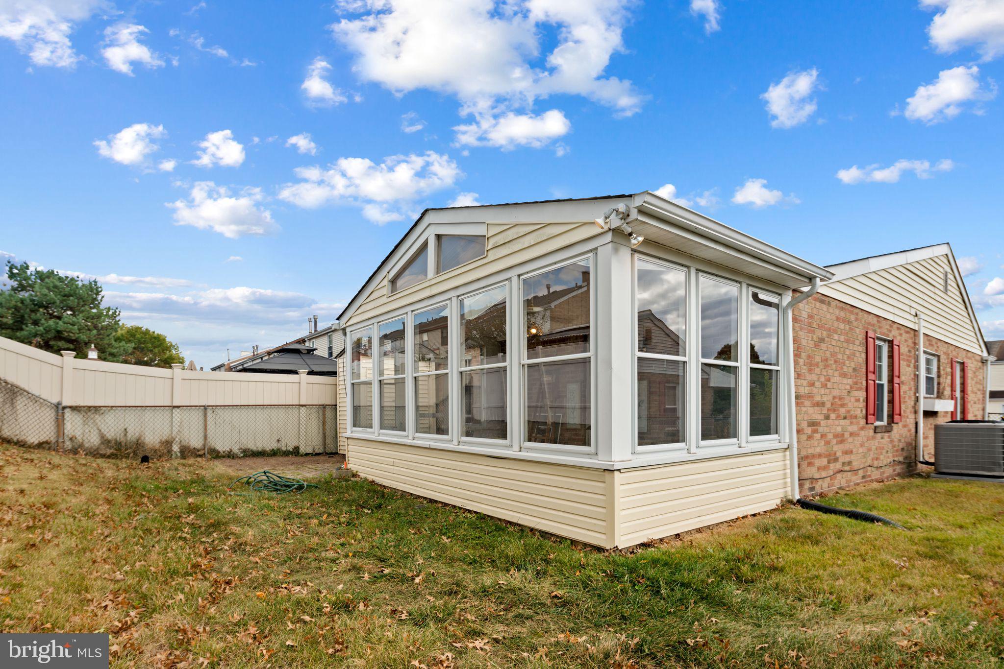 NESHAMINY VALLEY - Residential