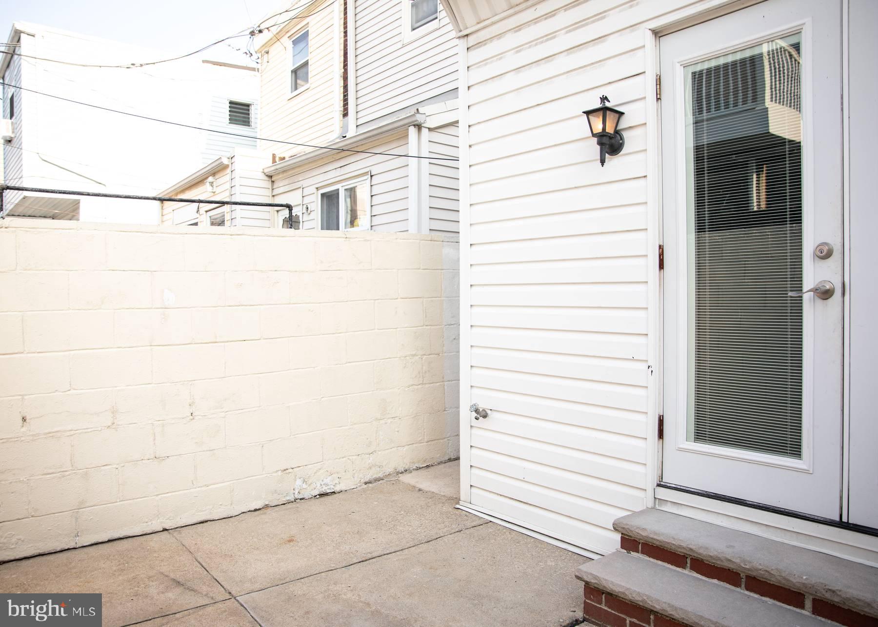 WHITMAN - Residential Lease