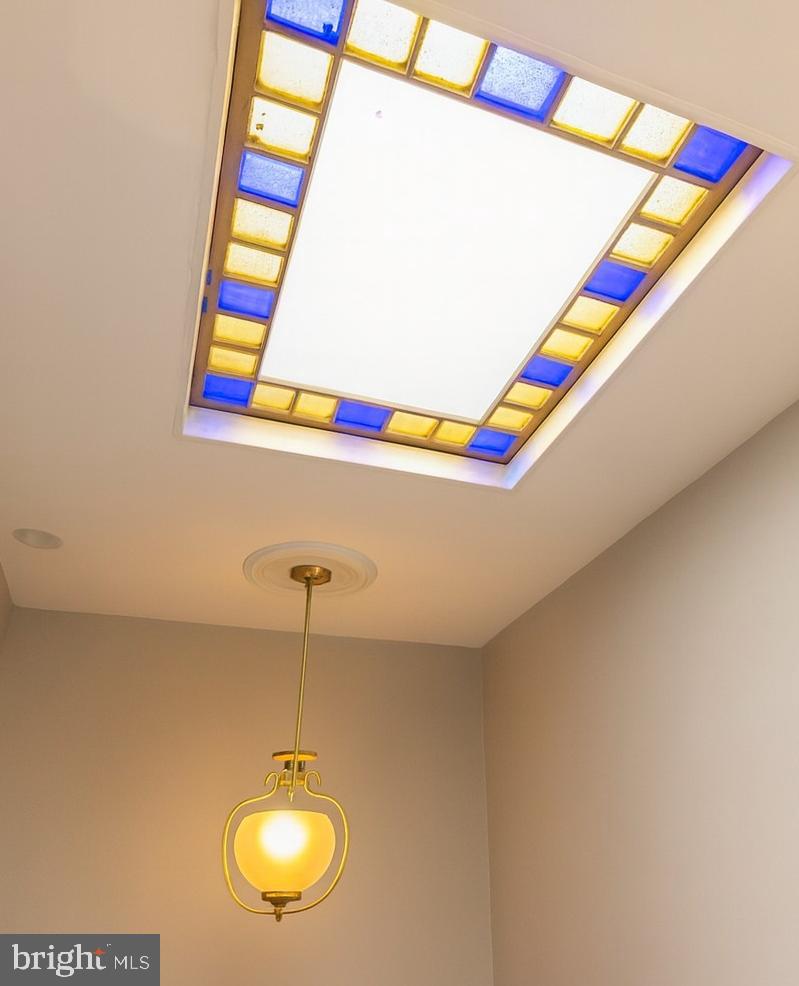 LOGAN CIRCLE - Residential