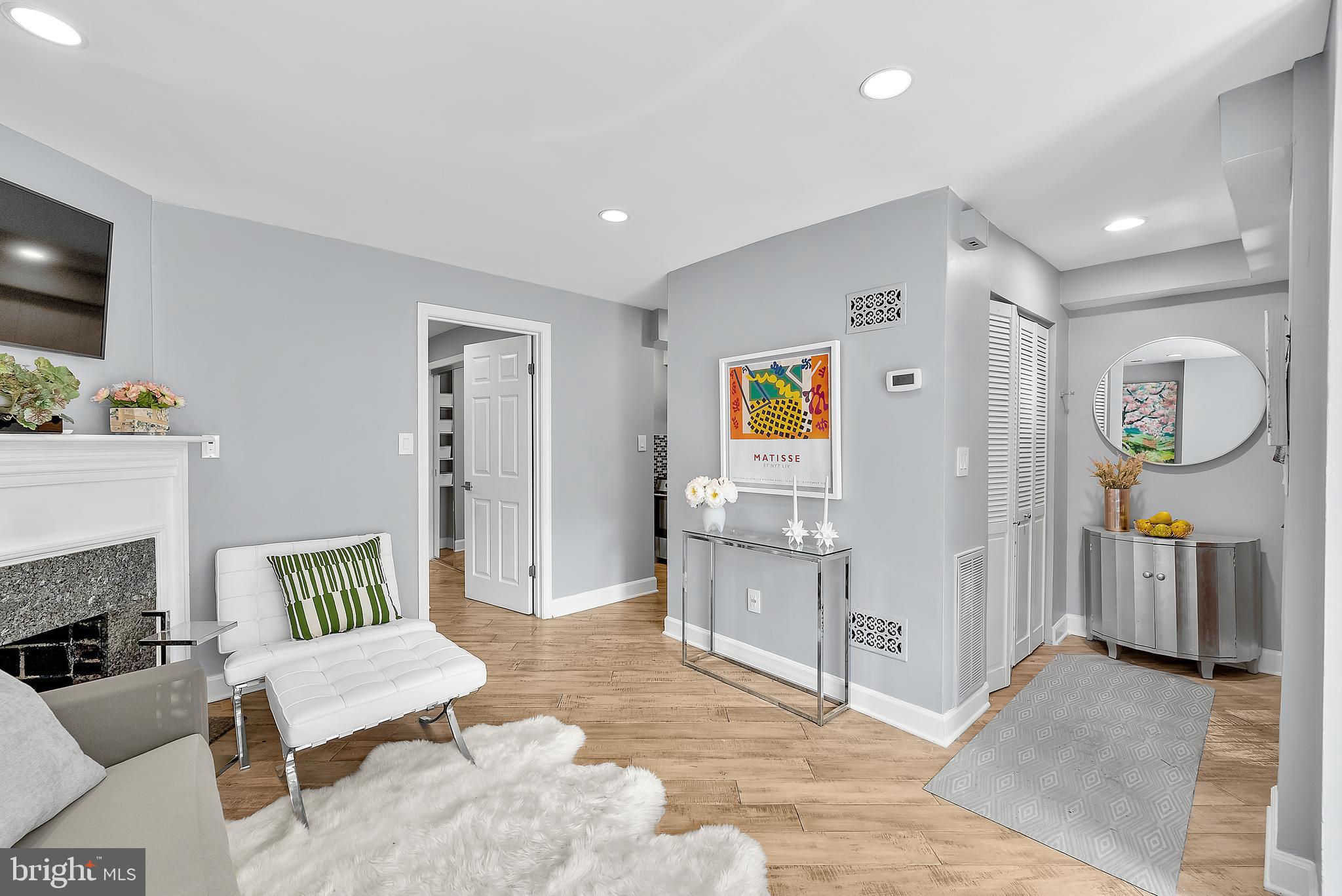 LOGAN CIRCLE - Residential