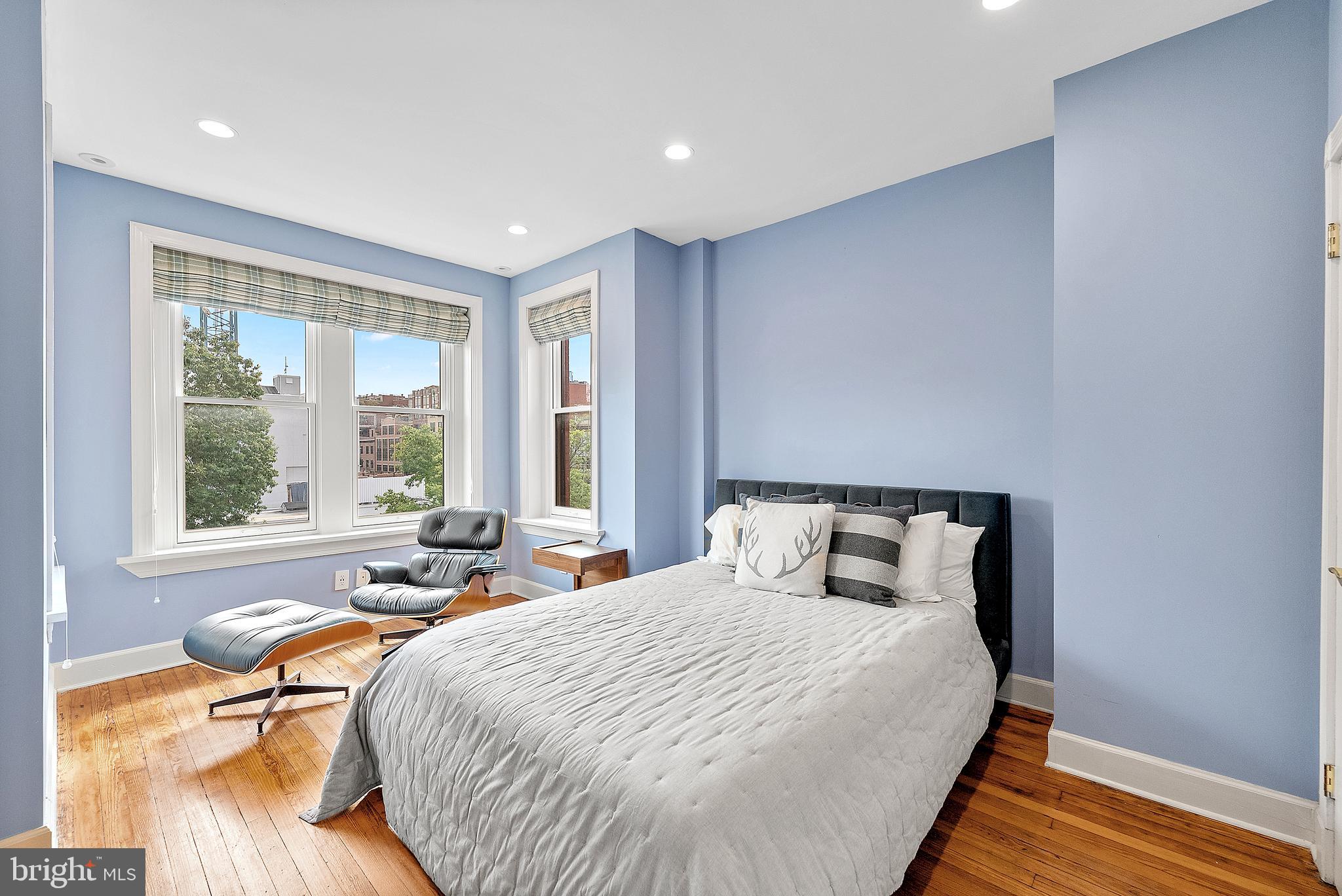 LOGAN CIRCLE - Residential