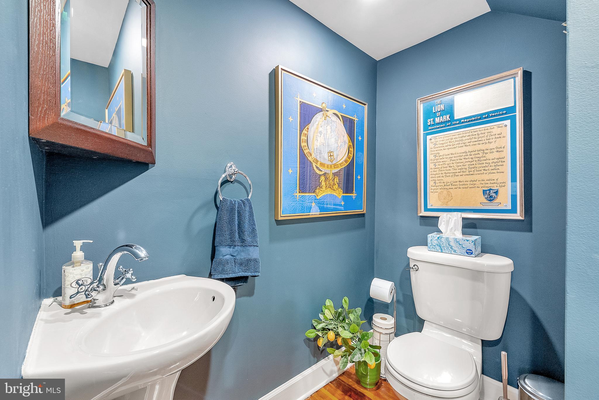 LOGAN CIRCLE - Residential