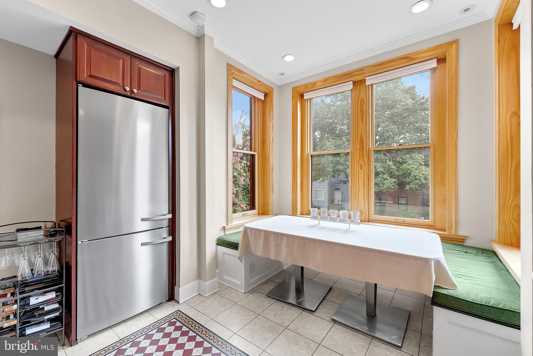 LOGAN CIRCLE - Residential