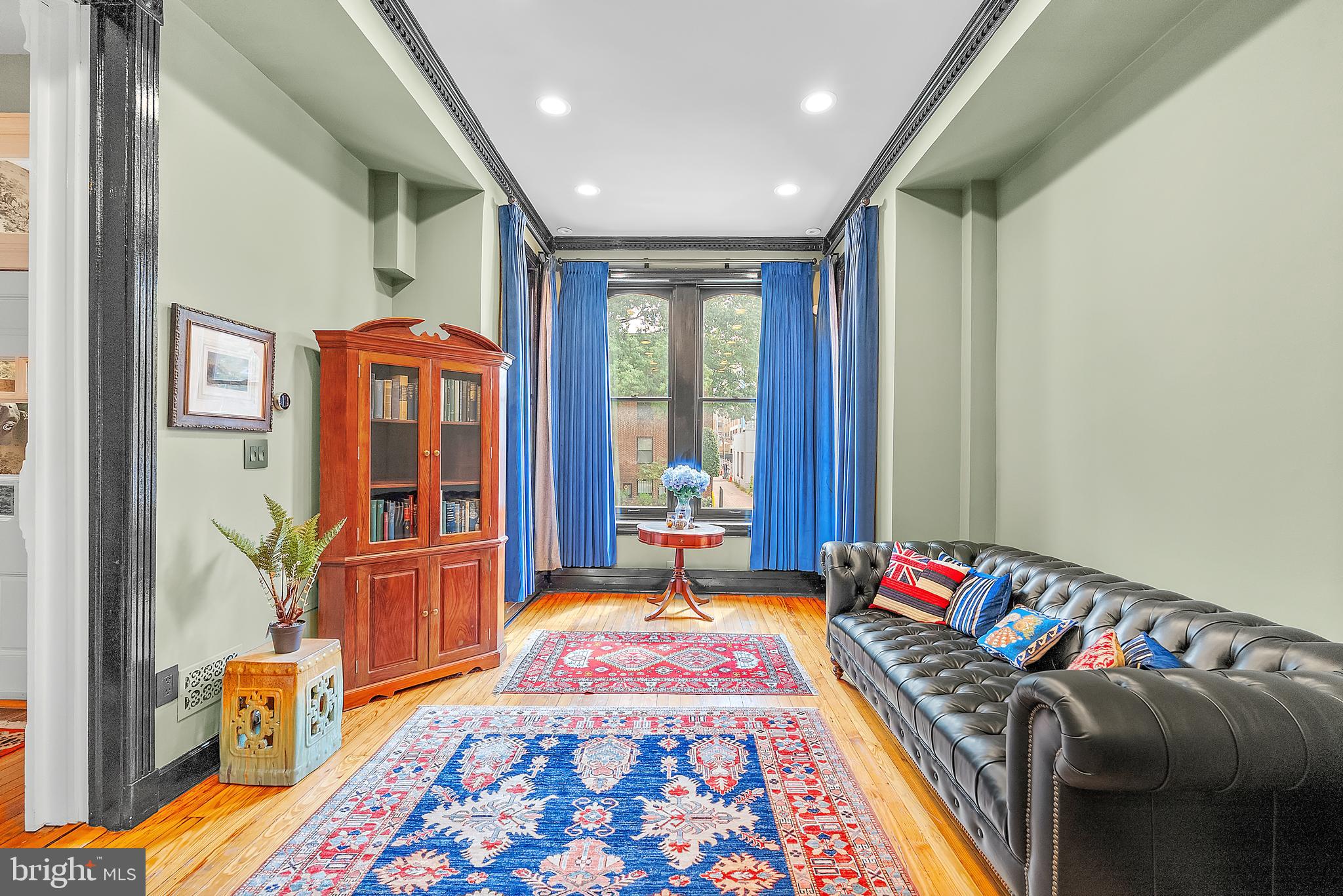 LOGAN CIRCLE - Residential