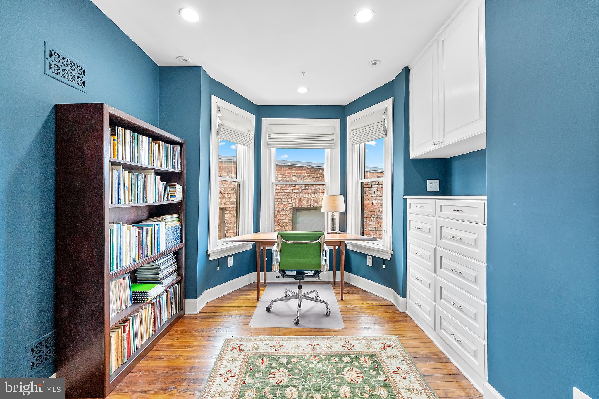 LOGAN CIRCLE - Residential