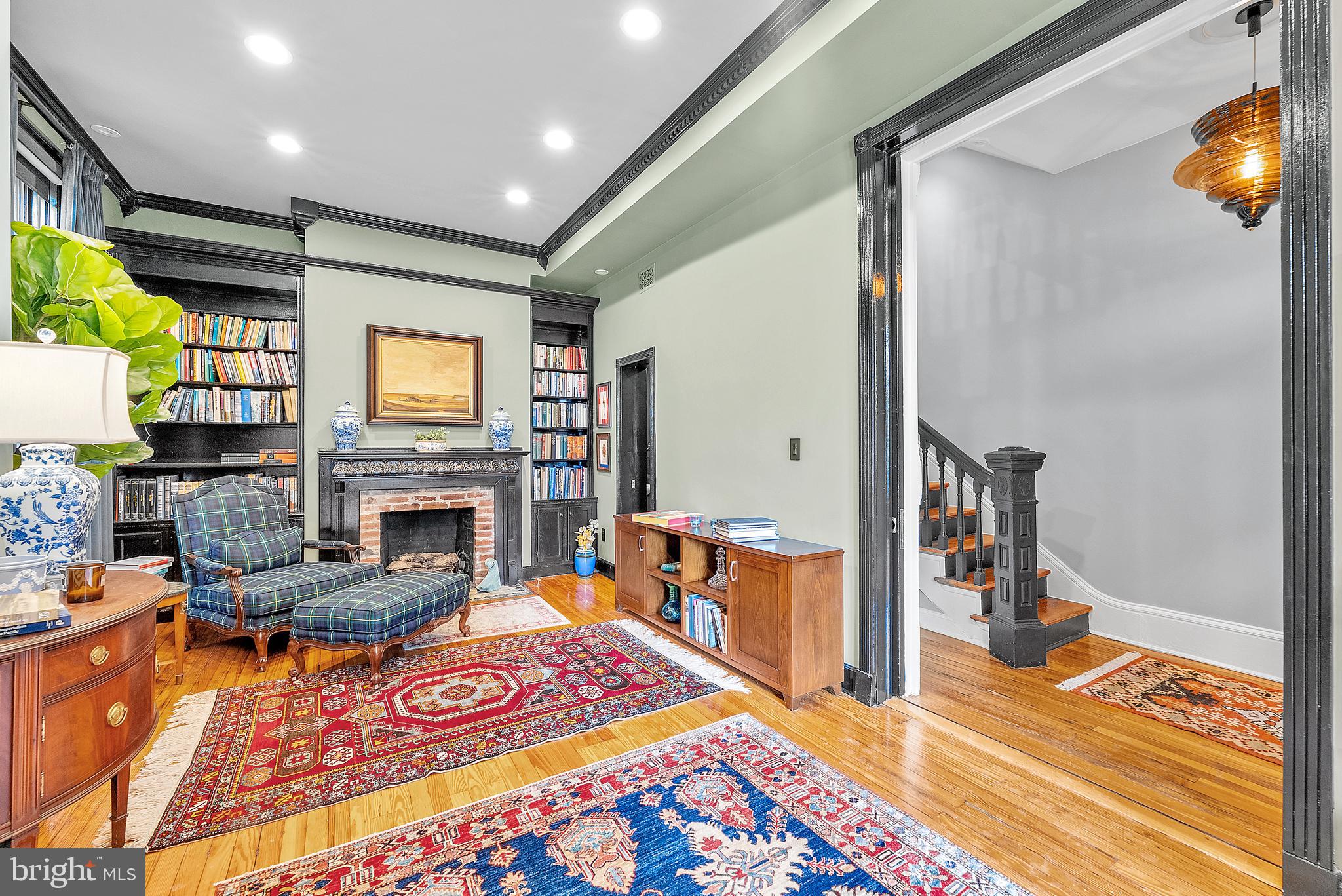 LOGAN CIRCLE - Residential