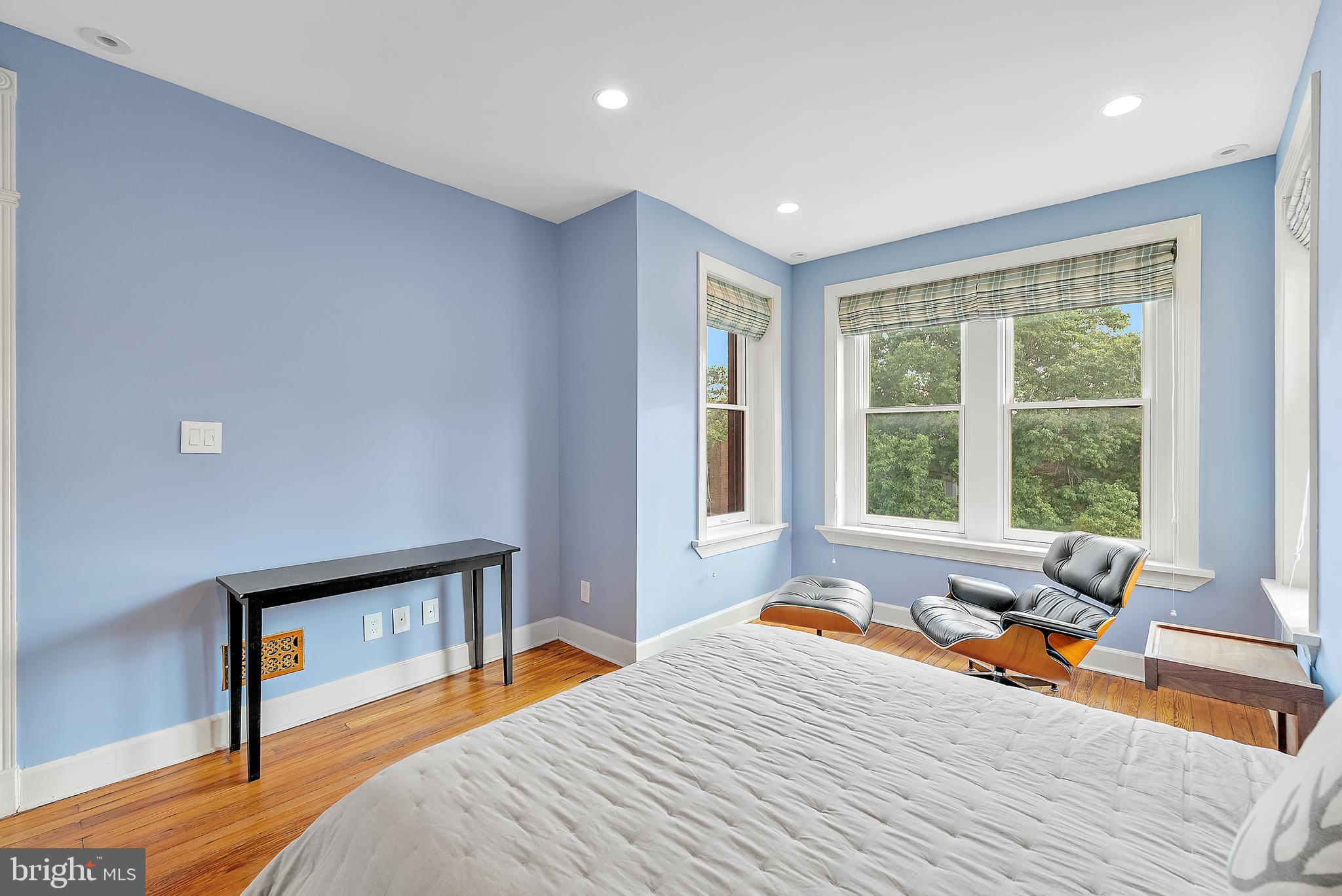 LOGAN CIRCLE - Residential