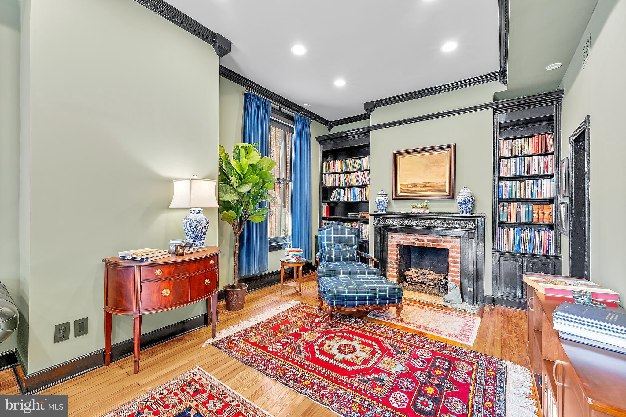 LOGAN CIRCLE - Residential