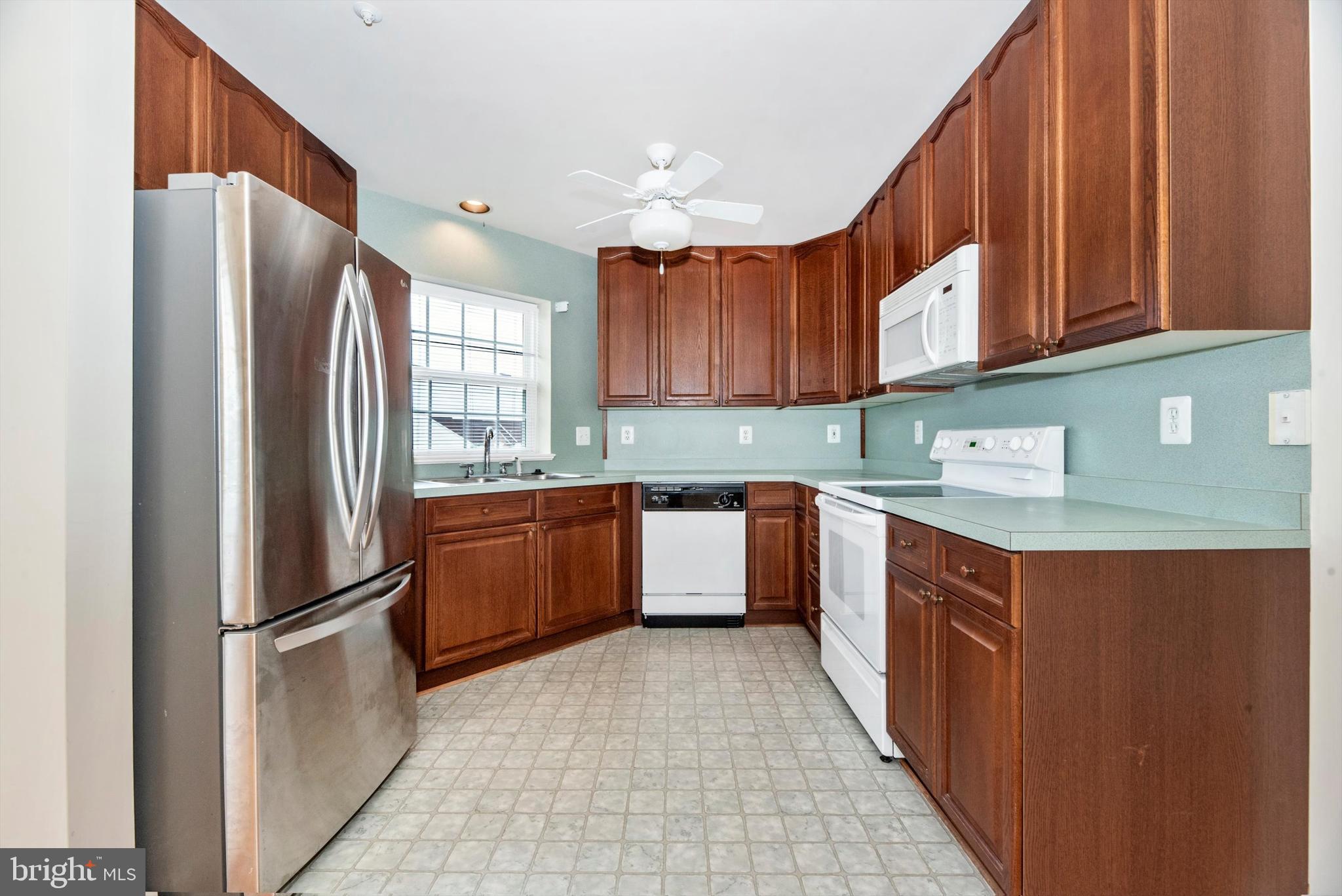 ECHO GLEN - Residential