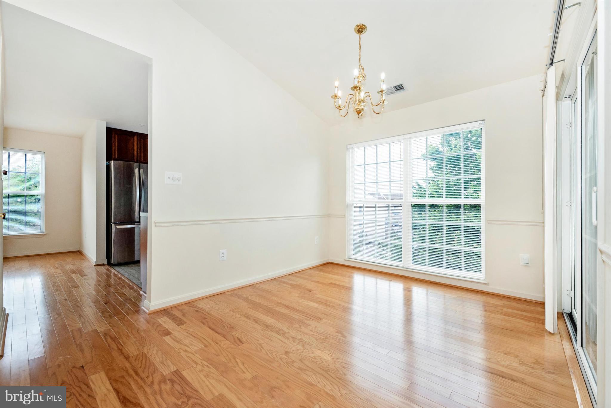 ECHO GLEN - Residential