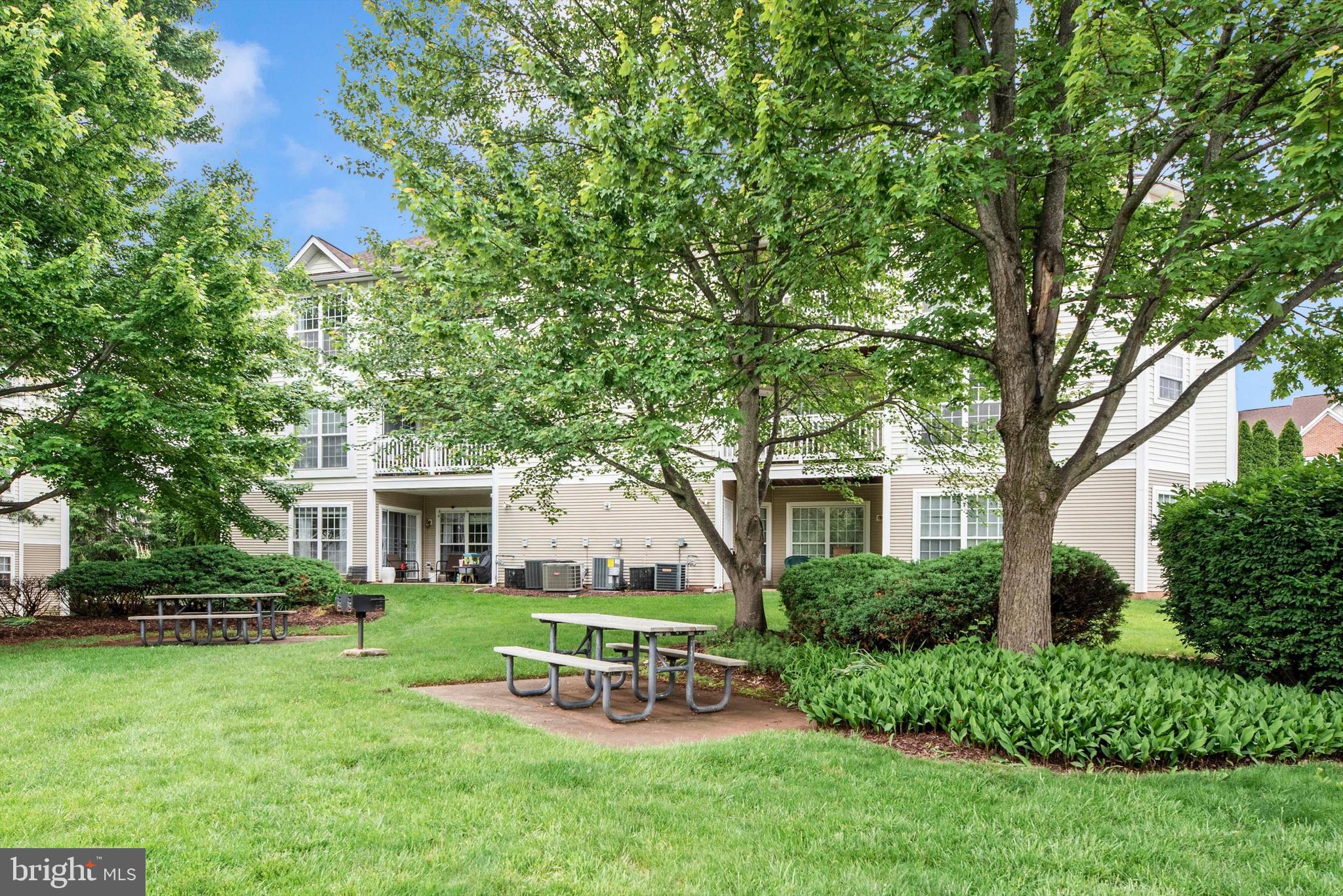 ECHO GLEN - Residential