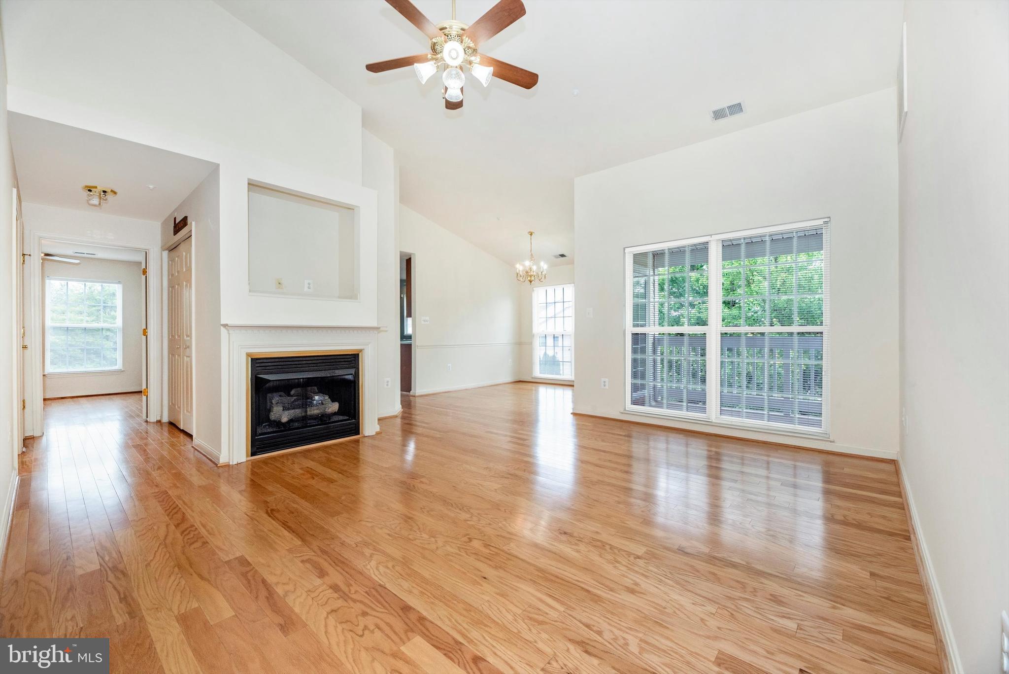 ECHO GLEN - Residential