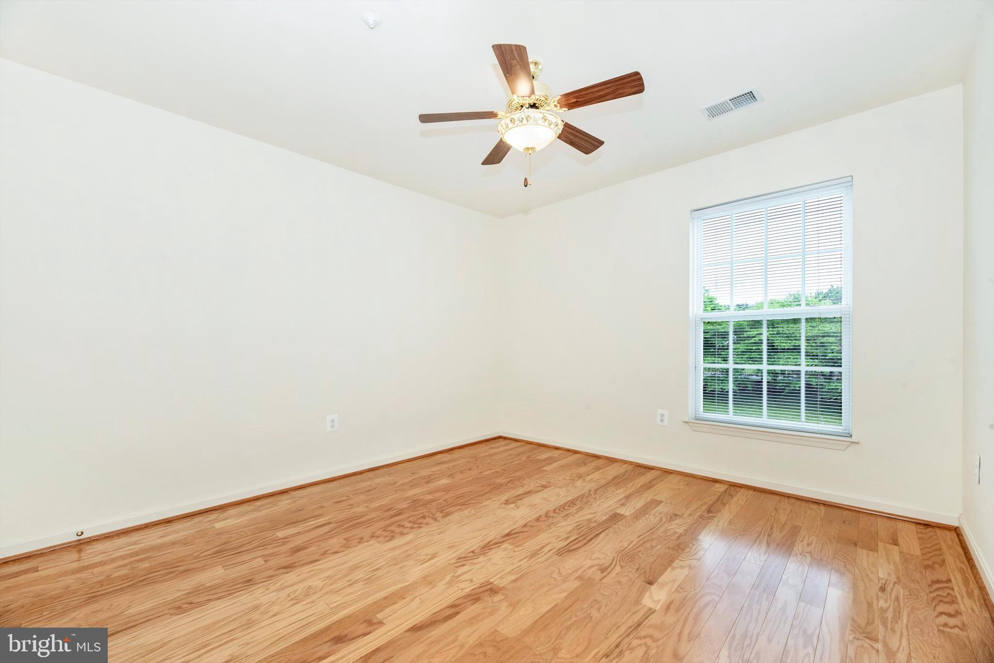 ECHO GLEN - Residential