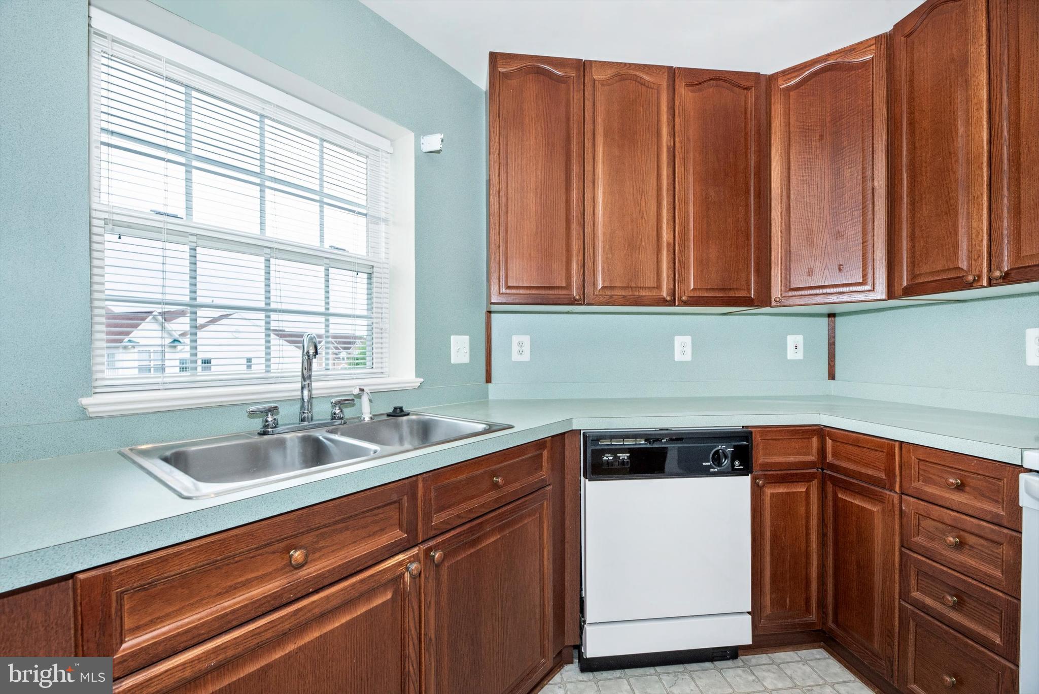 ECHO GLEN - Residential