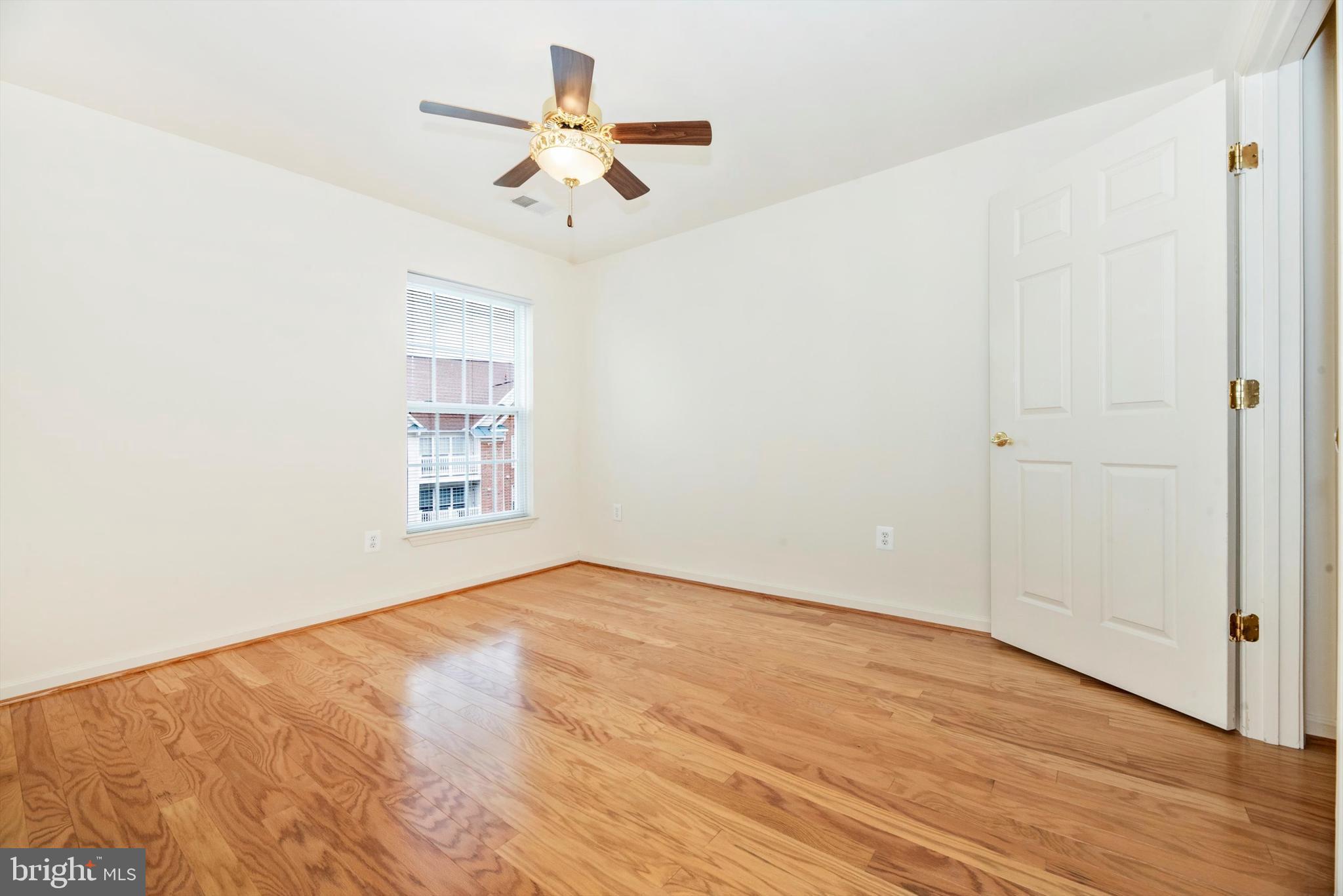 ECHO GLEN - Residential