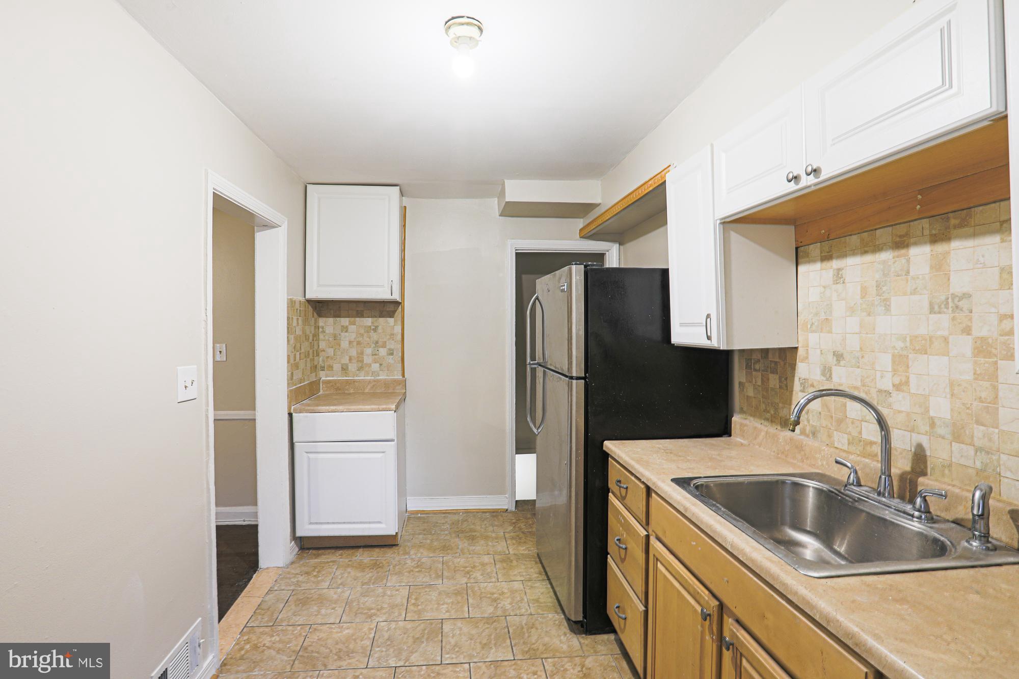 CHINQUAPIN PARK - Residential