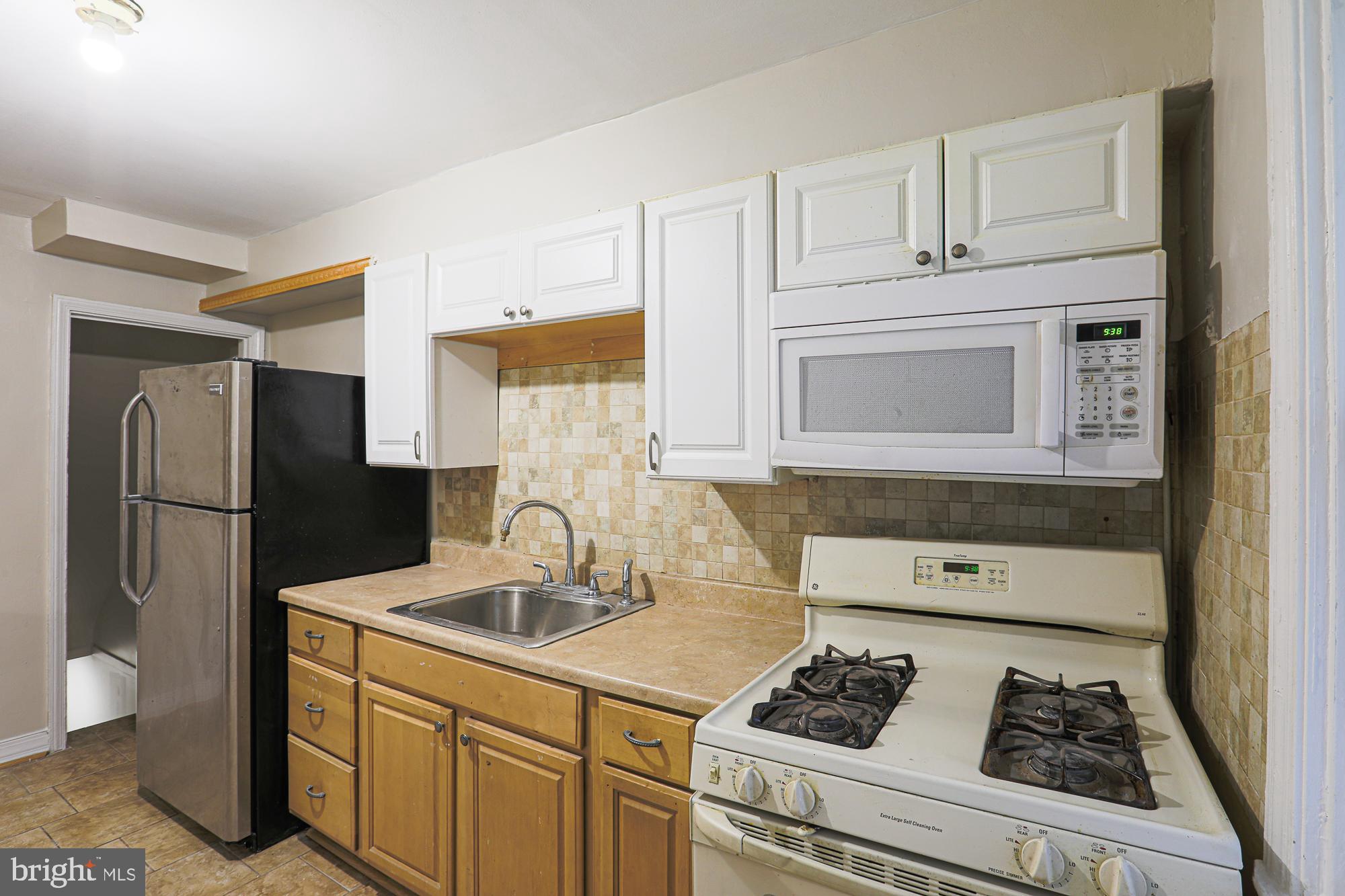 CHINQUAPIN PARK - Residential