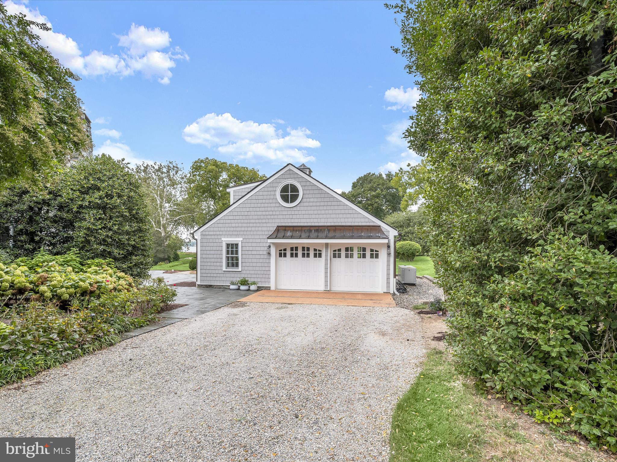 GIBSON ISLAND - Residential