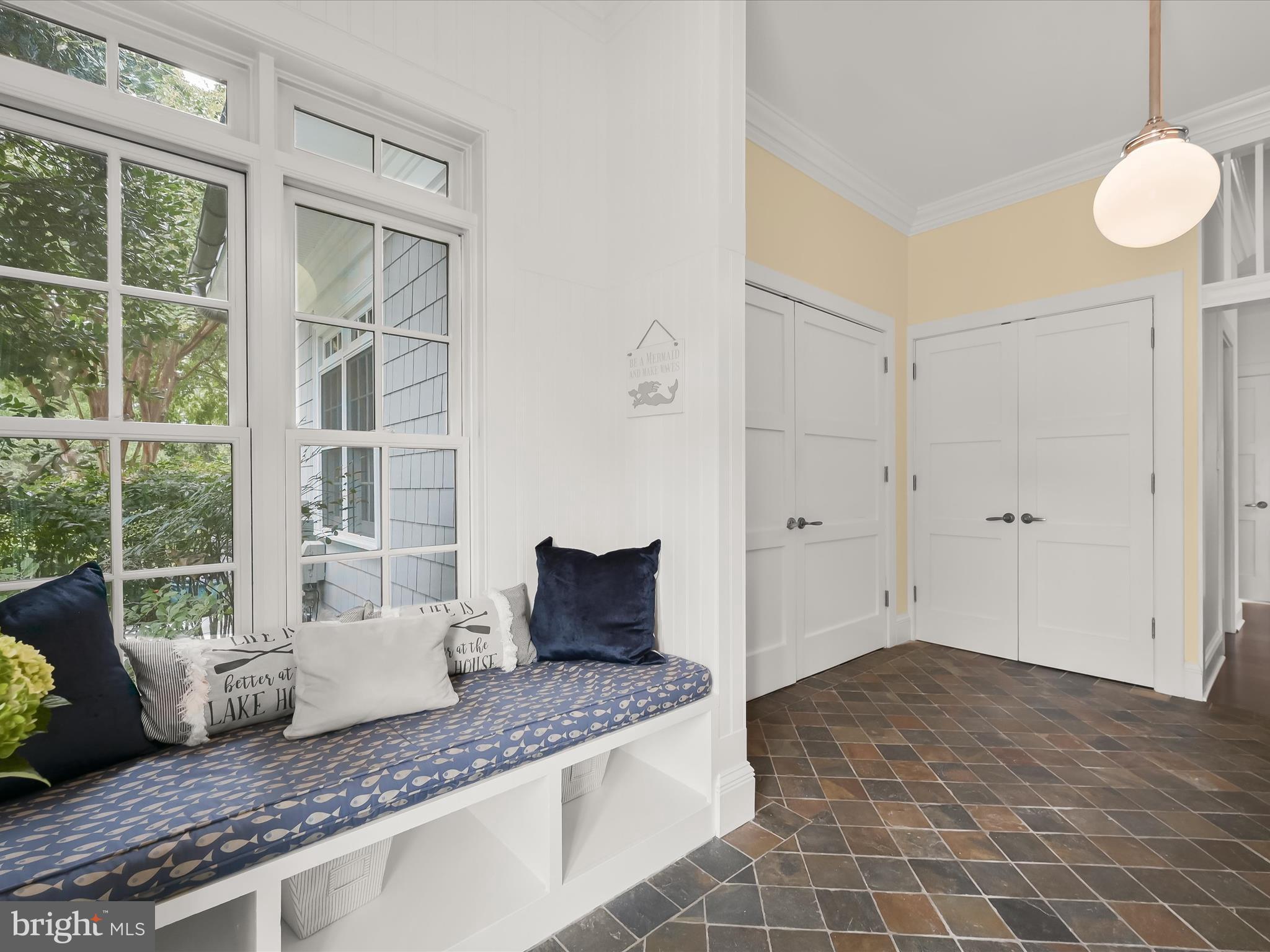 GIBSON ISLAND - Residential