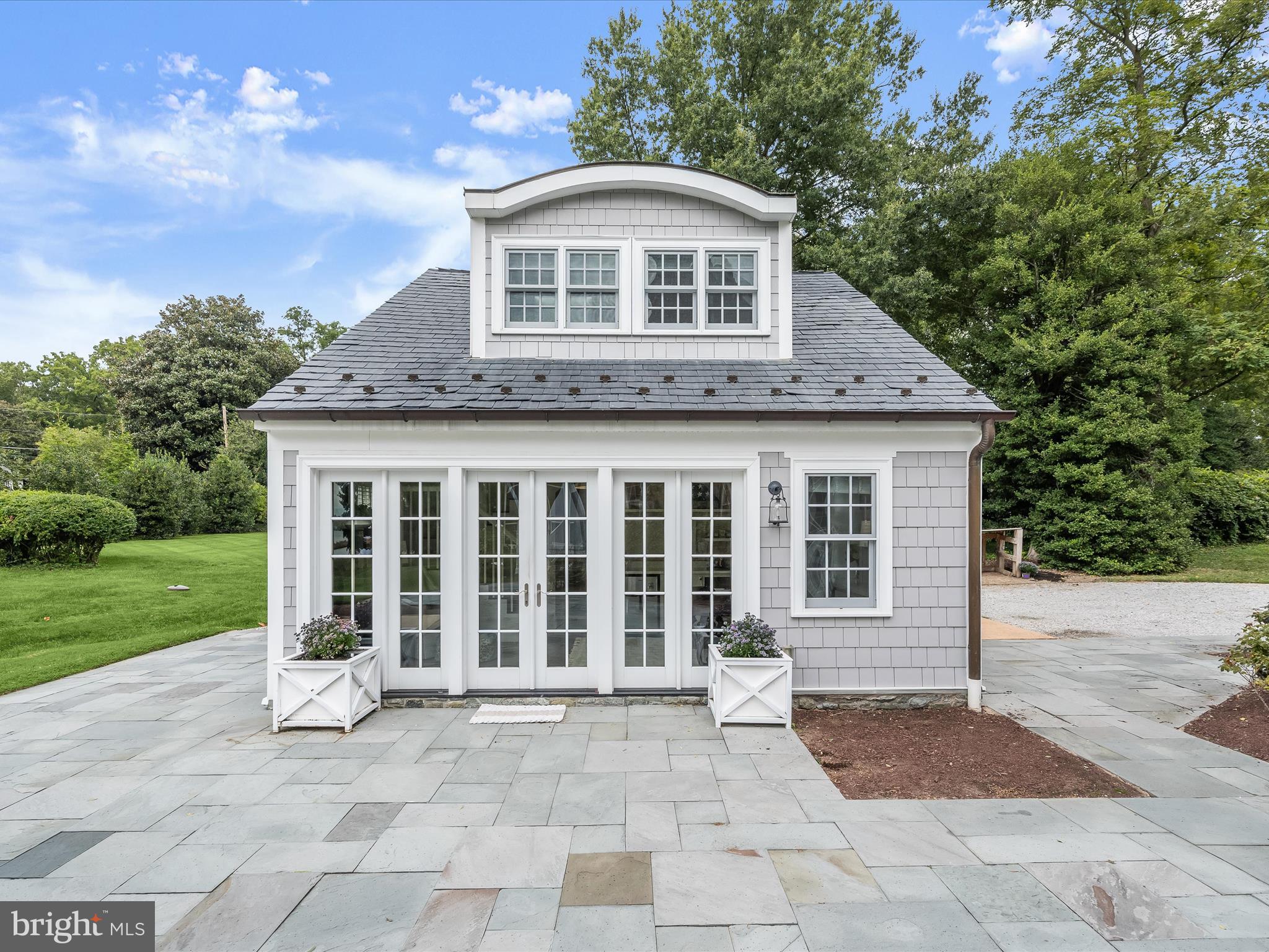 GIBSON ISLAND - Residential