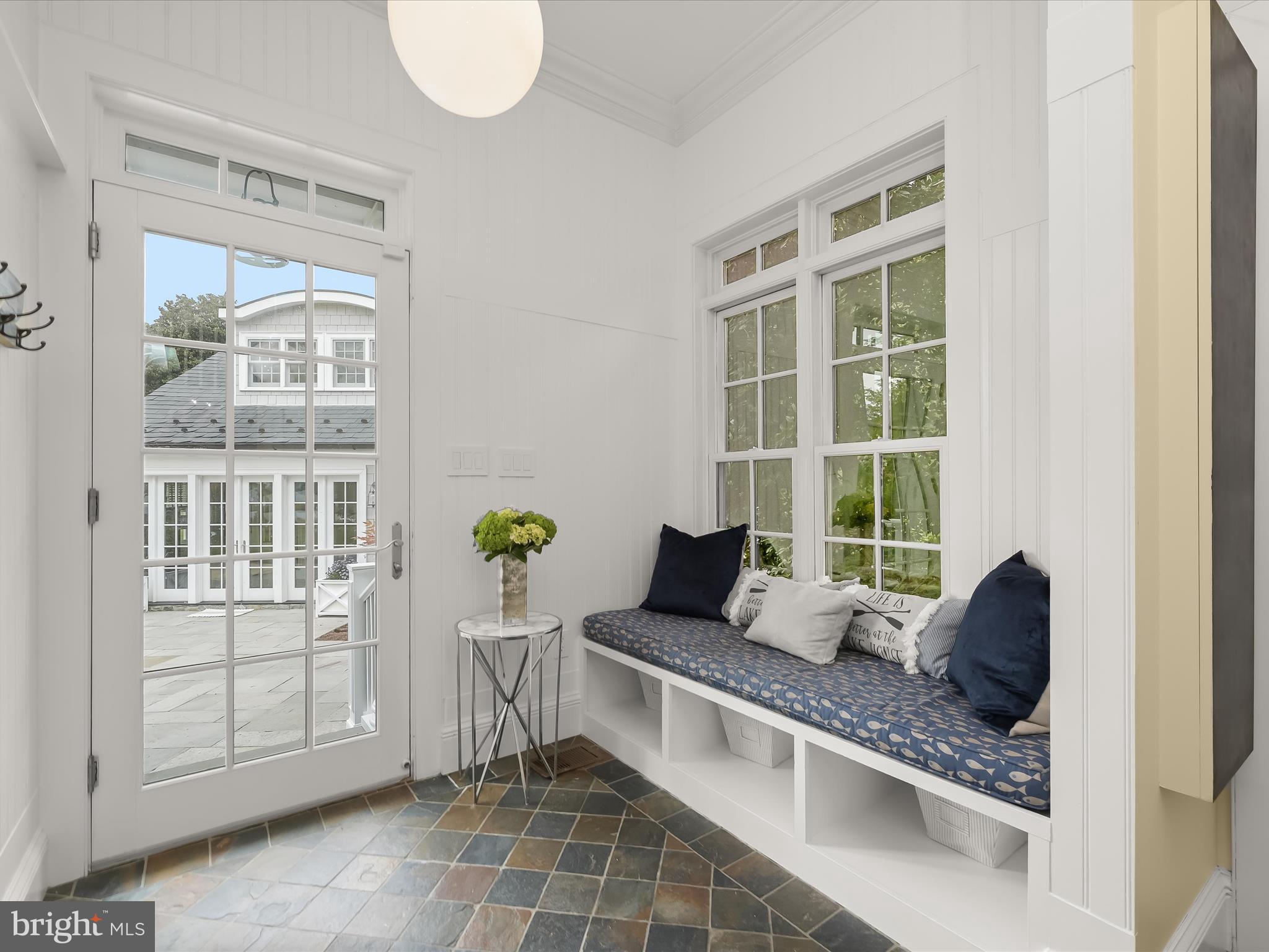 GIBSON ISLAND - Residential