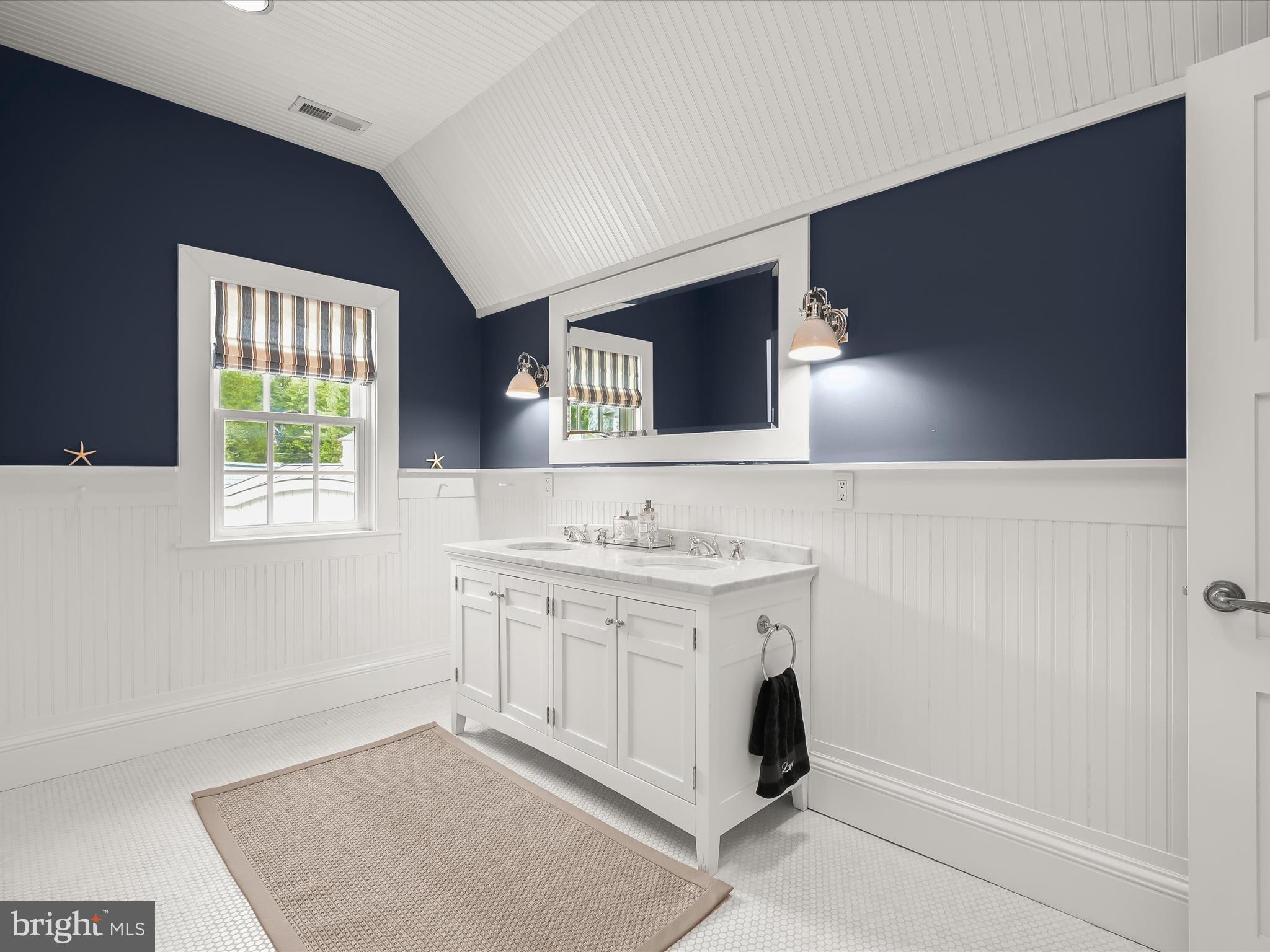 GIBSON ISLAND - Residential