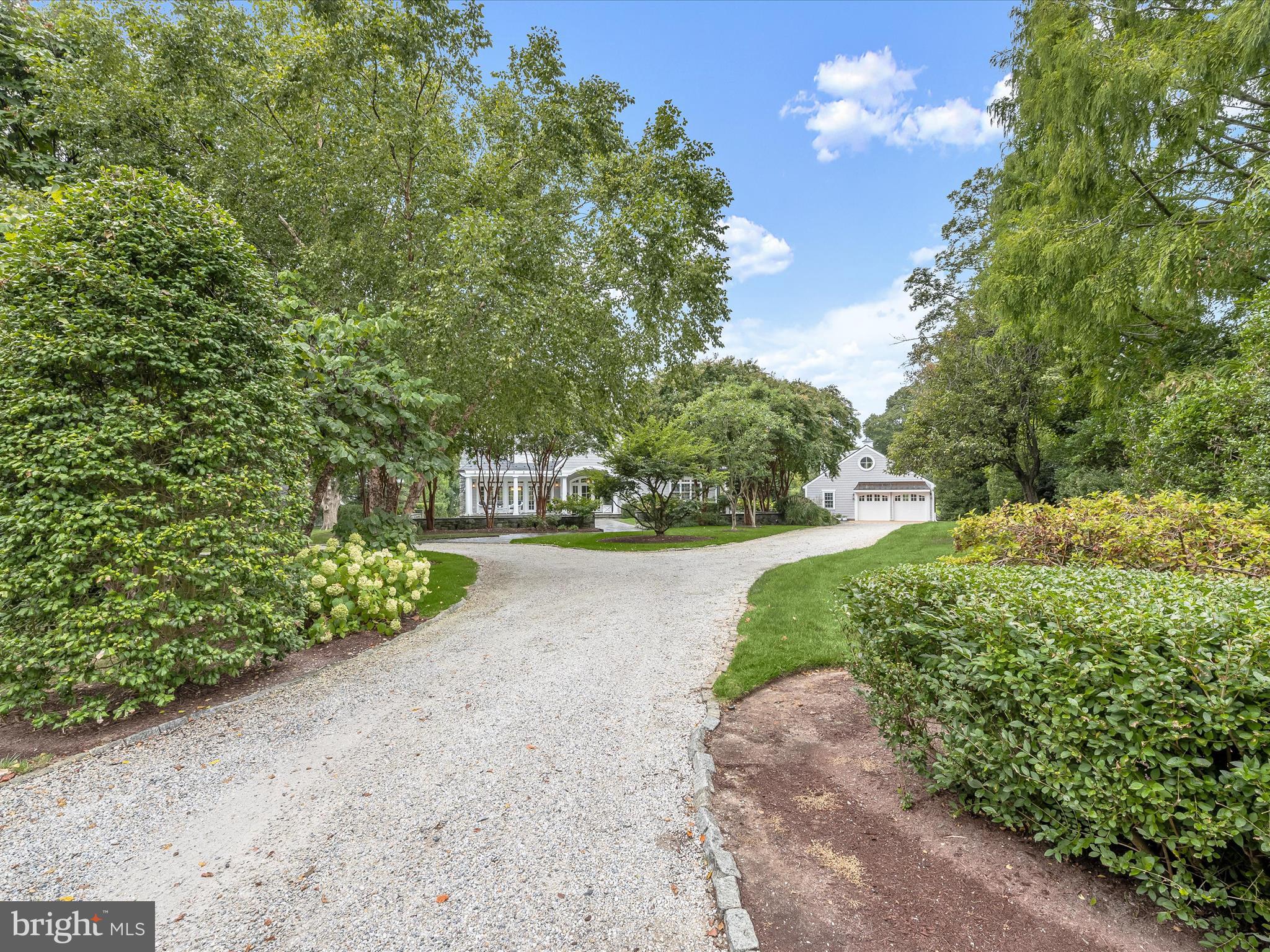 752 BROADWATER WAY