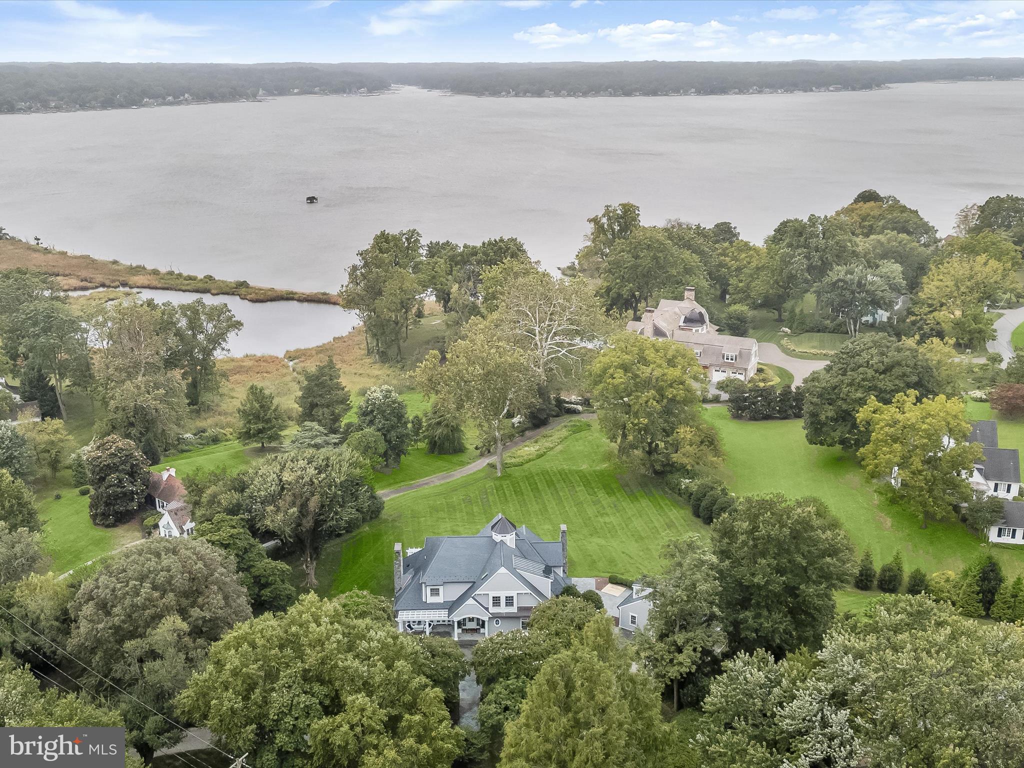 GIBSON ISLAND - Residential