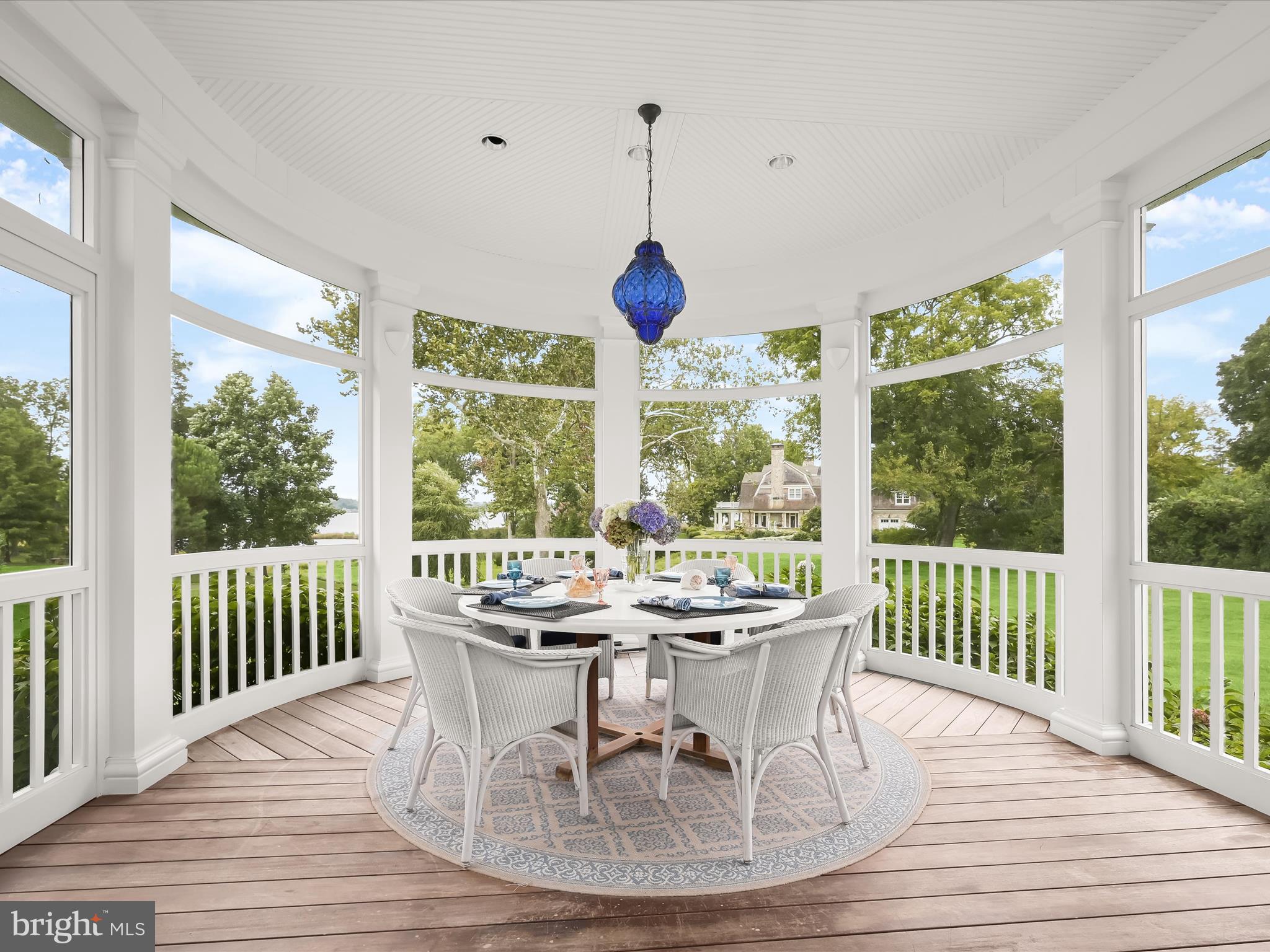 GIBSON ISLAND - Residential