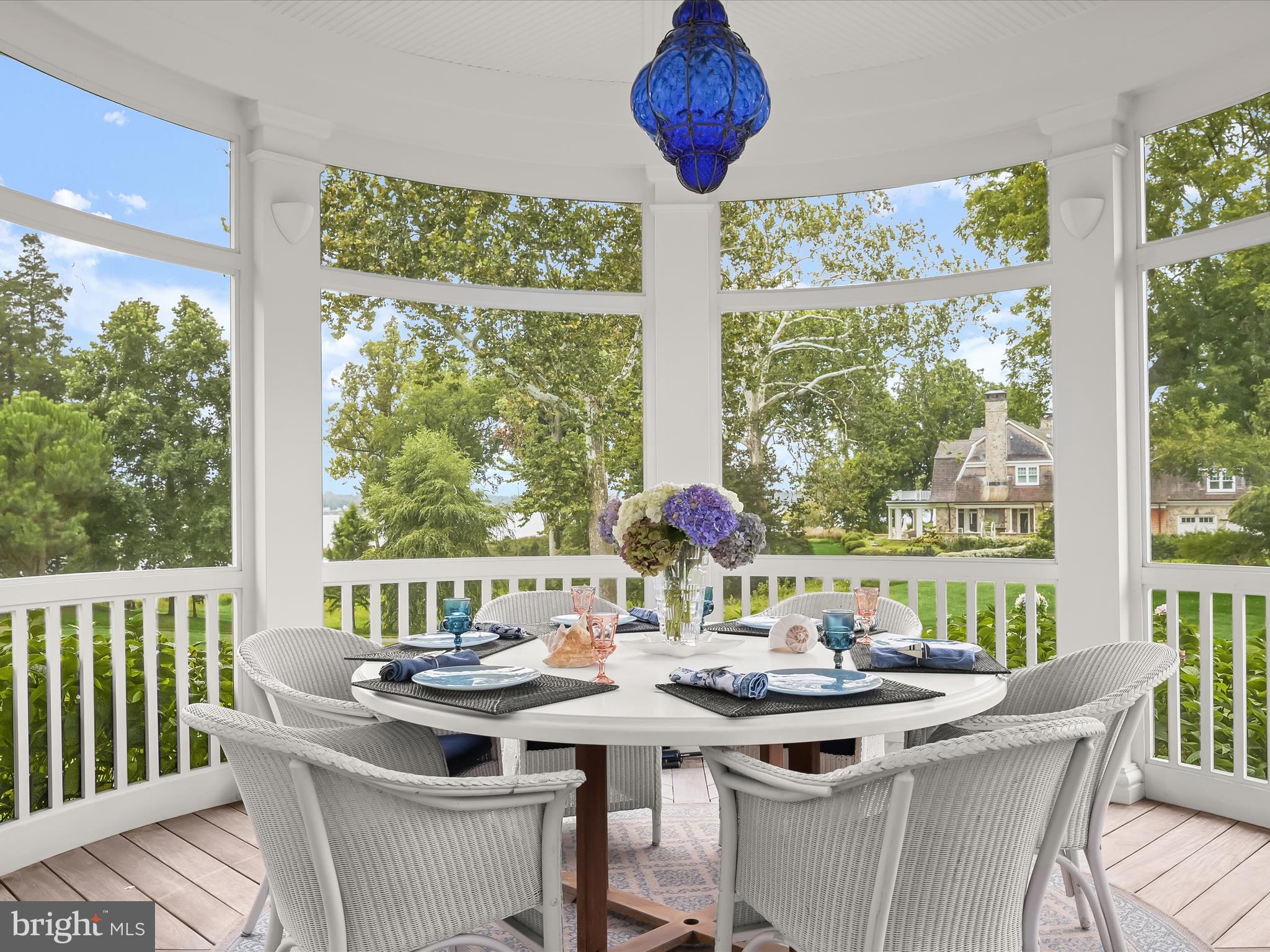 GIBSON ISLAND - Residential