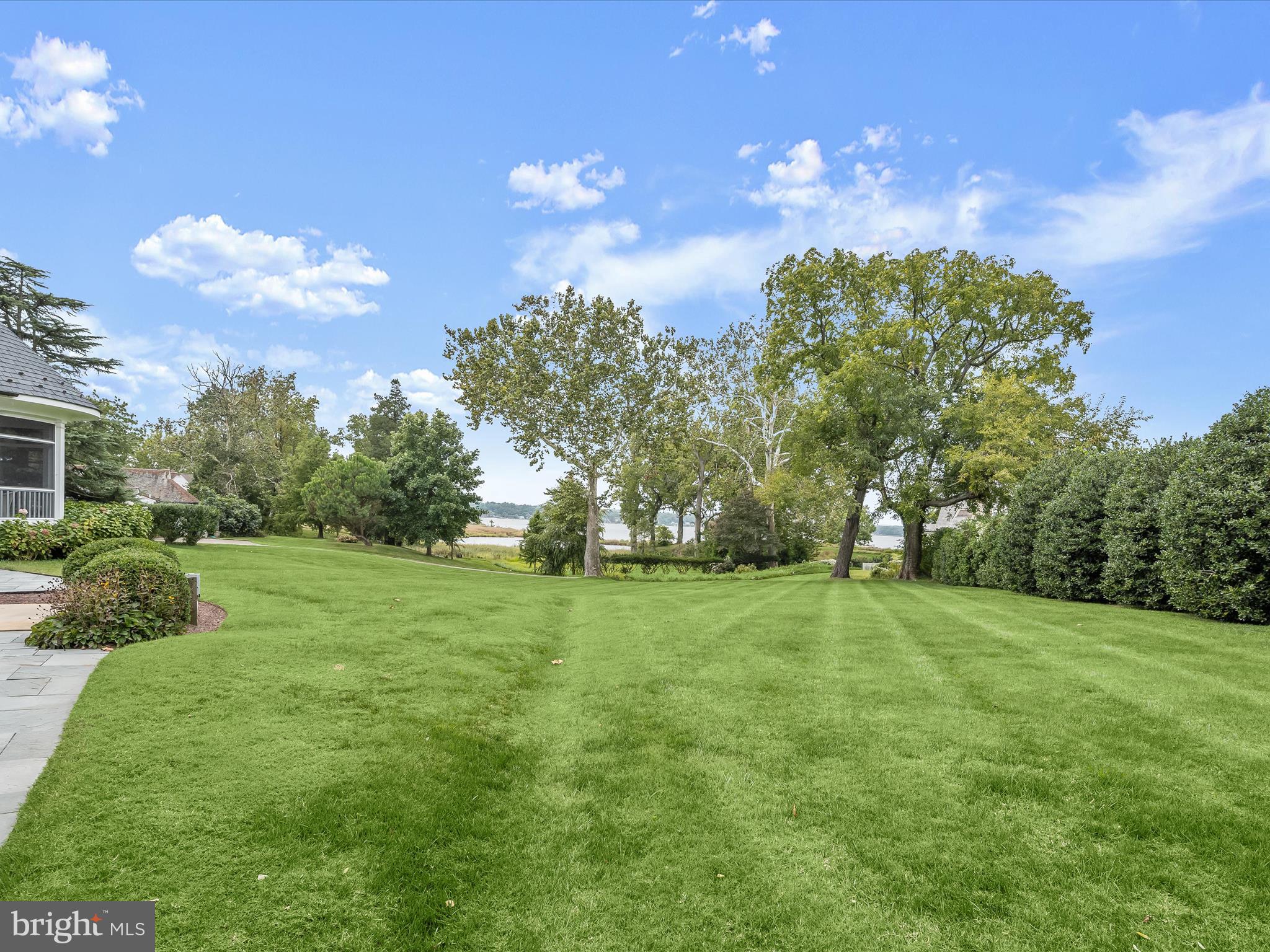 GIBSON ISLAND - Residential